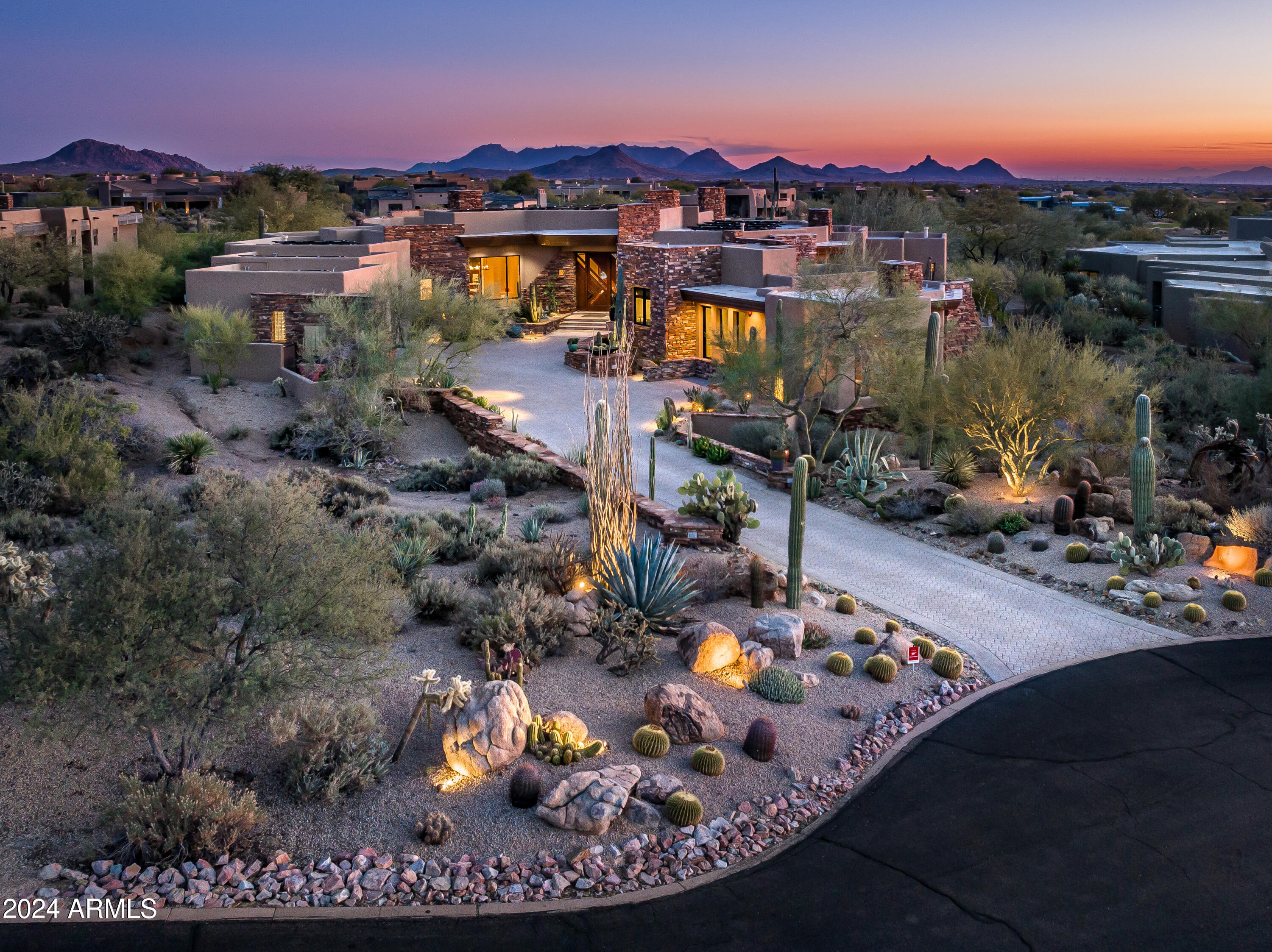 DESERT MOUNTAIN - Residential