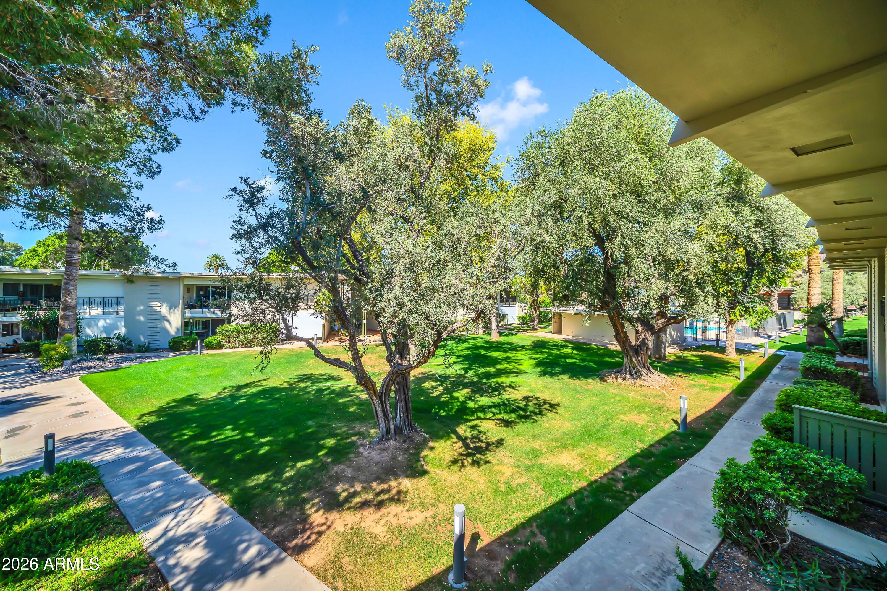 SCOTTSDALE CONDOMINIUMS AMD - Residential