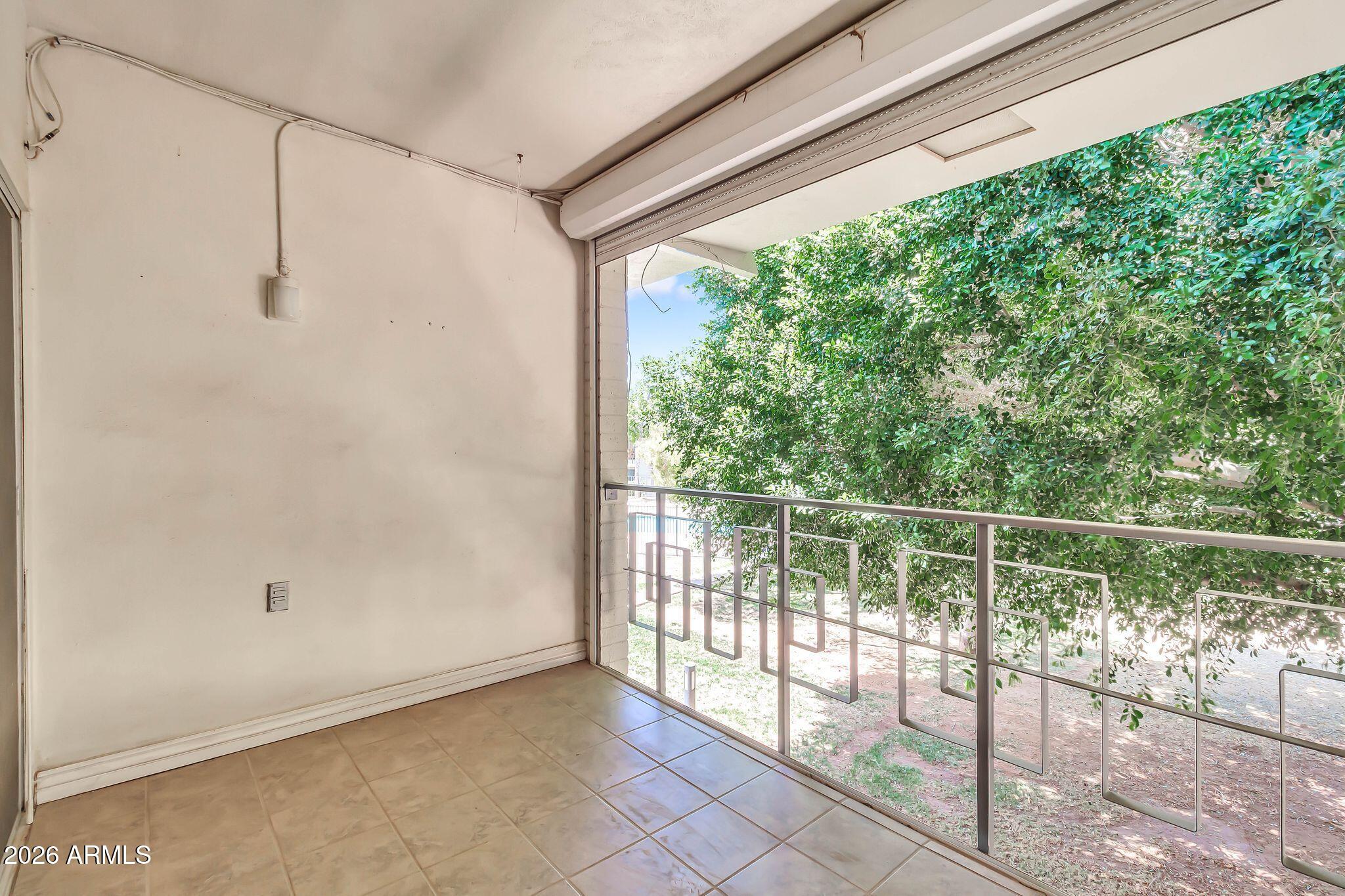 SCOTTSDALE CONDOMINIUMS AMD - Residential