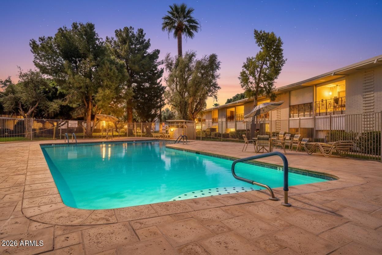 SCOTTSDALE CONDOMINIUMS AMD - Residential