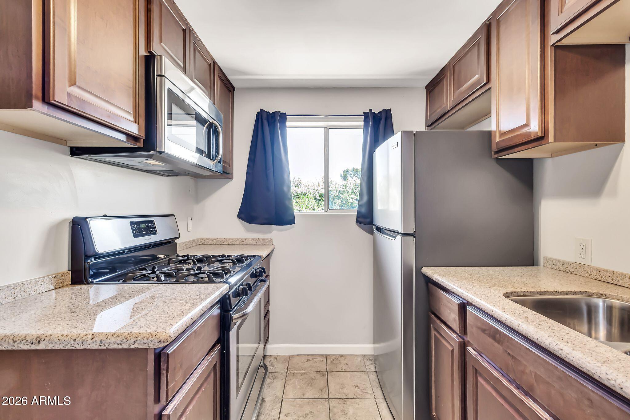 SCOTTSDALE CONDOMINIUMS AMD - Residential