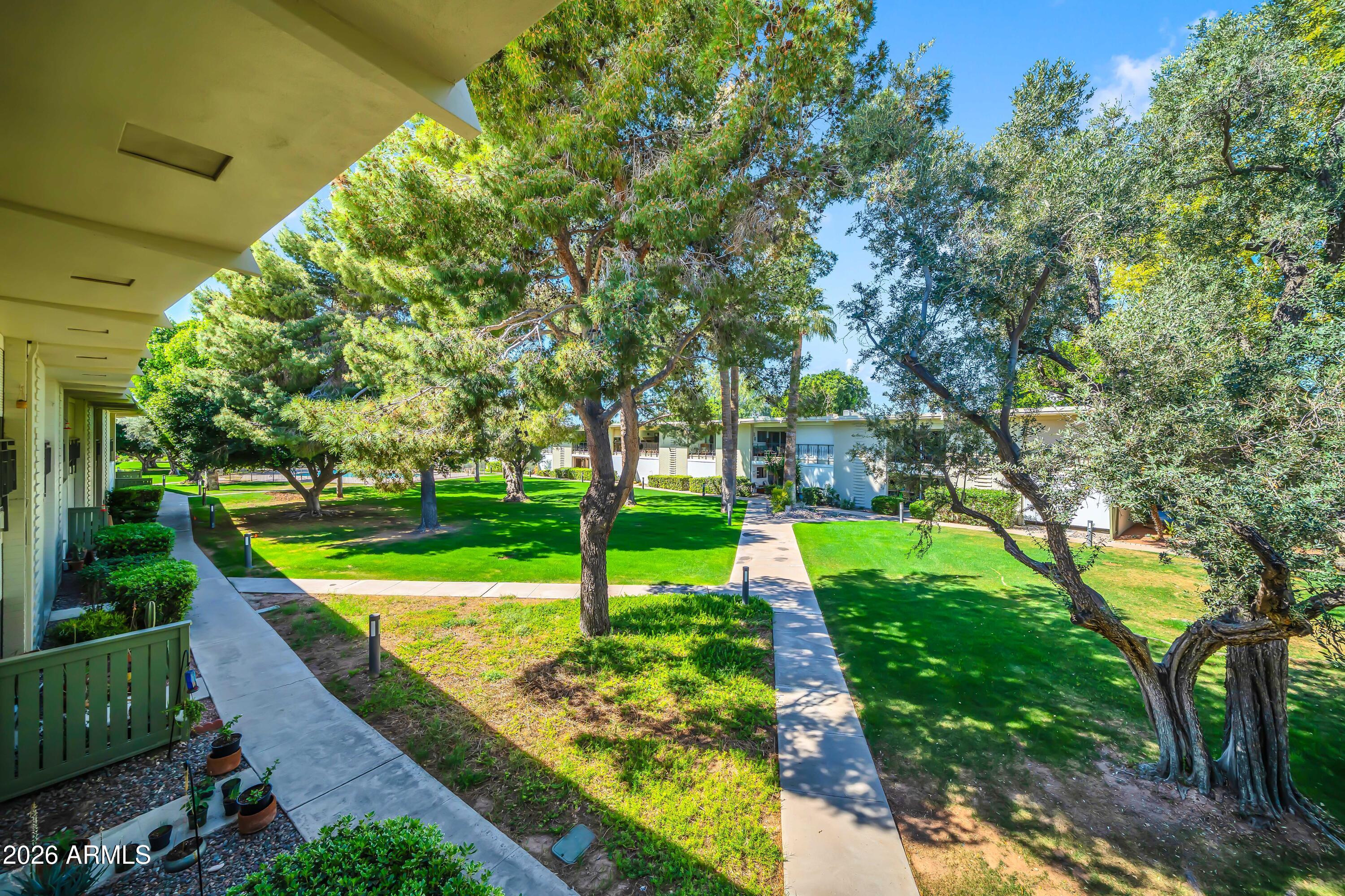 SCOTTSDALE CONDOMINIUMS AMD - Residential