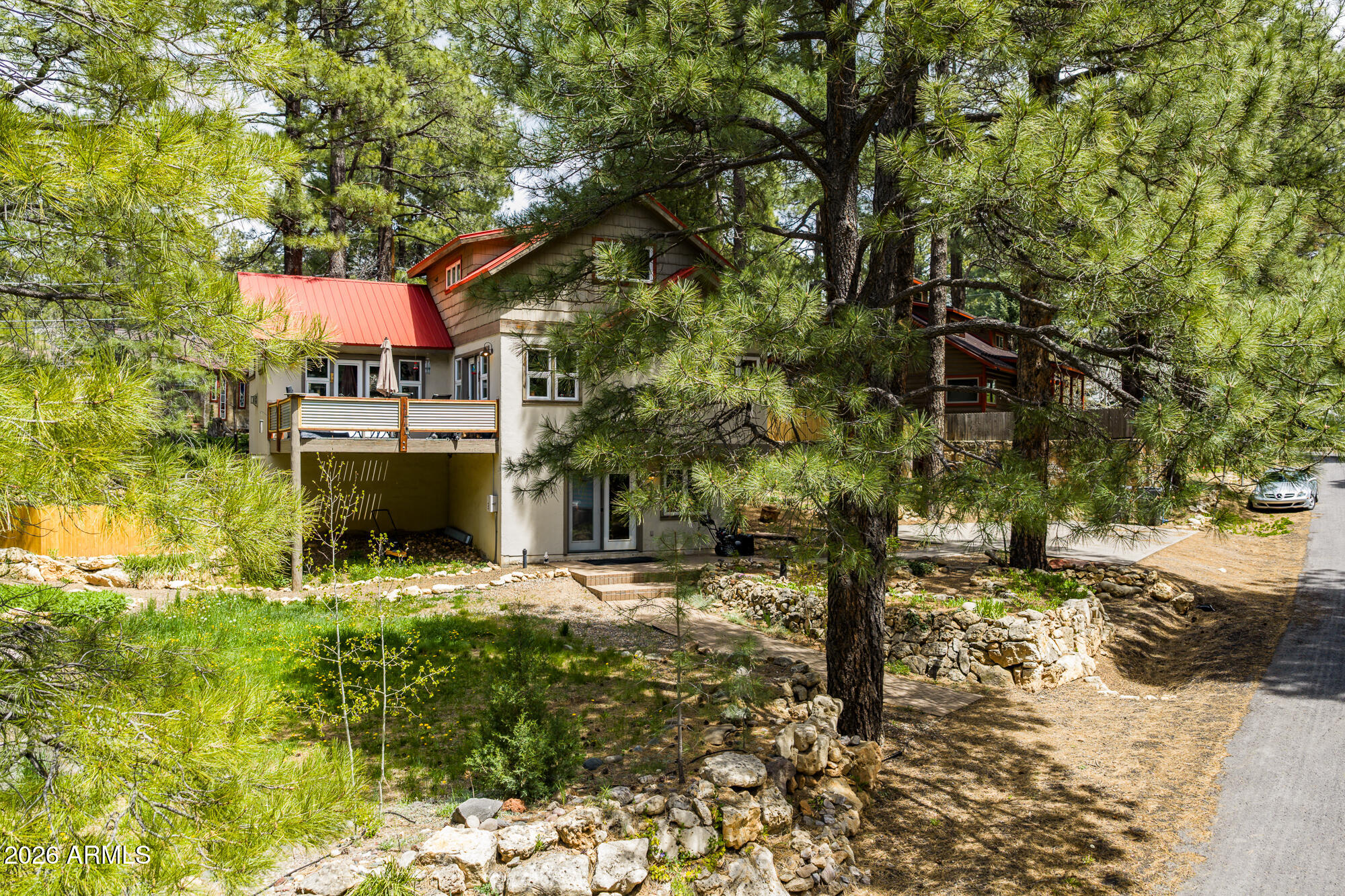 MOUNTAINAIRE 2 - Residential