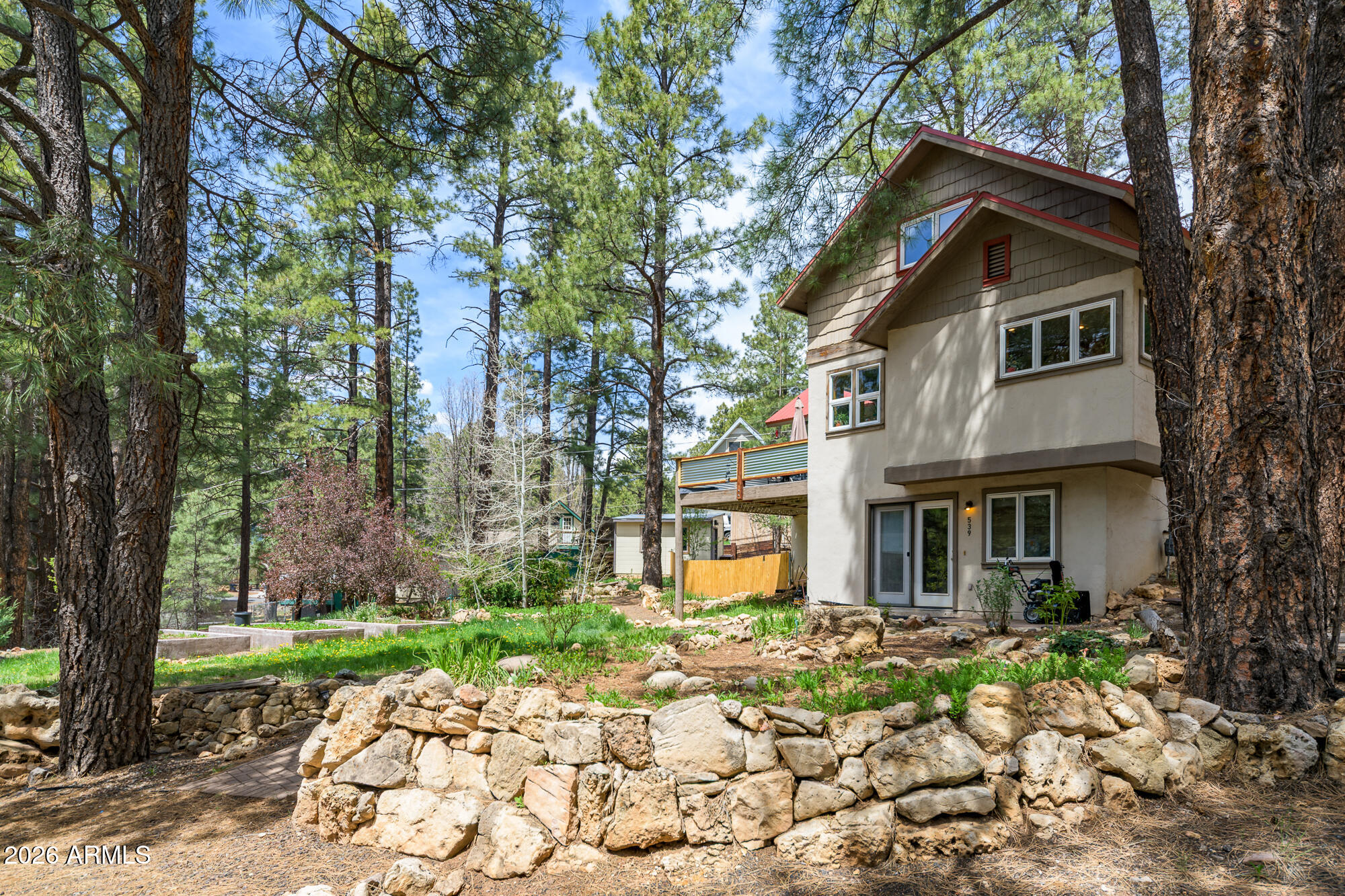MOUNTAINAIRE 2 - Residential