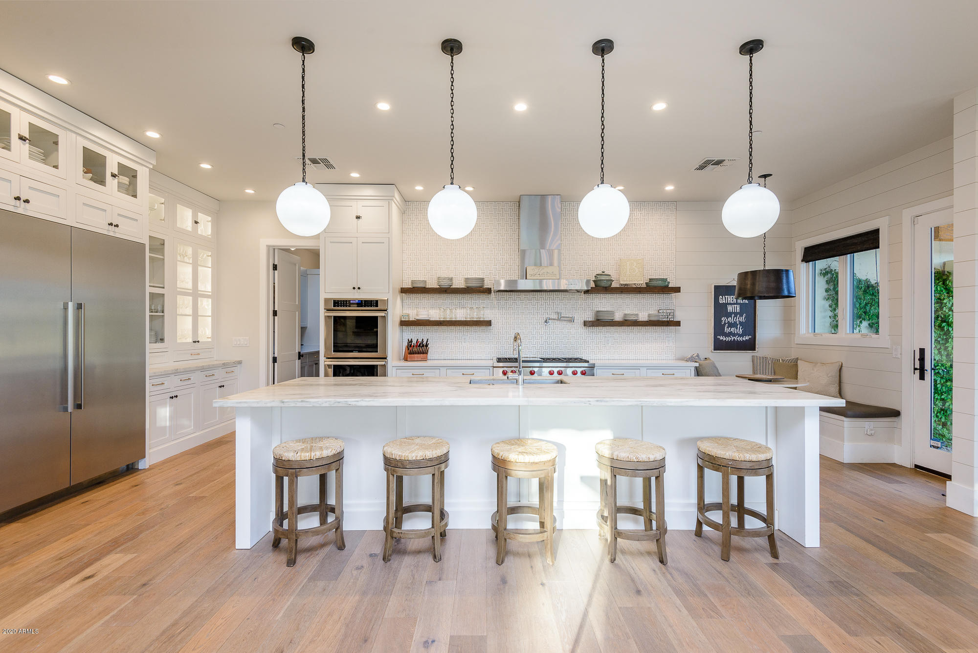 PARADISE VALLEY FARMS - Residential