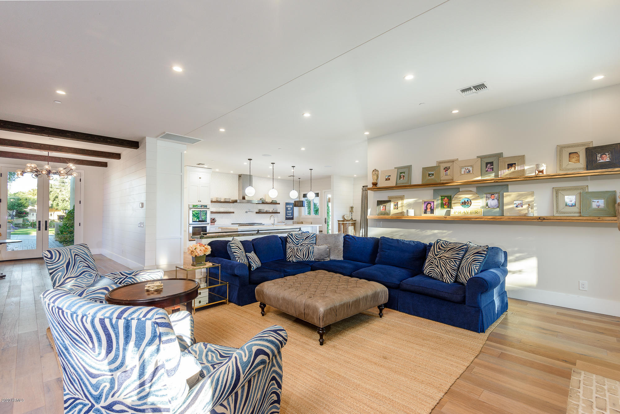 PARADISE VALLEY FARMS - Residential