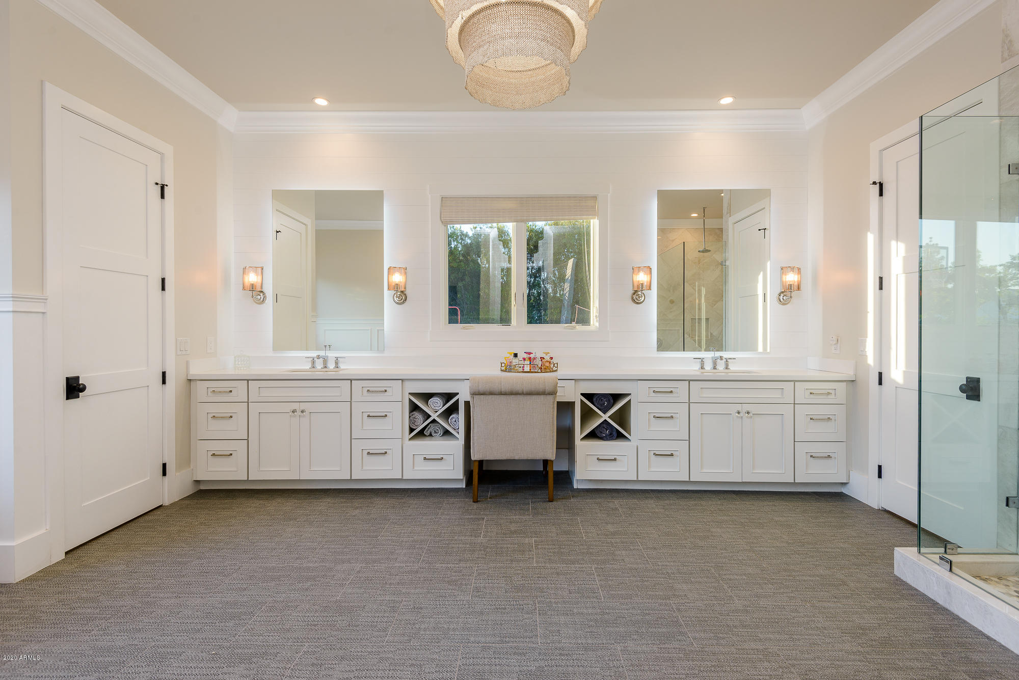 PARADISE VALLEY FARMS - Residential