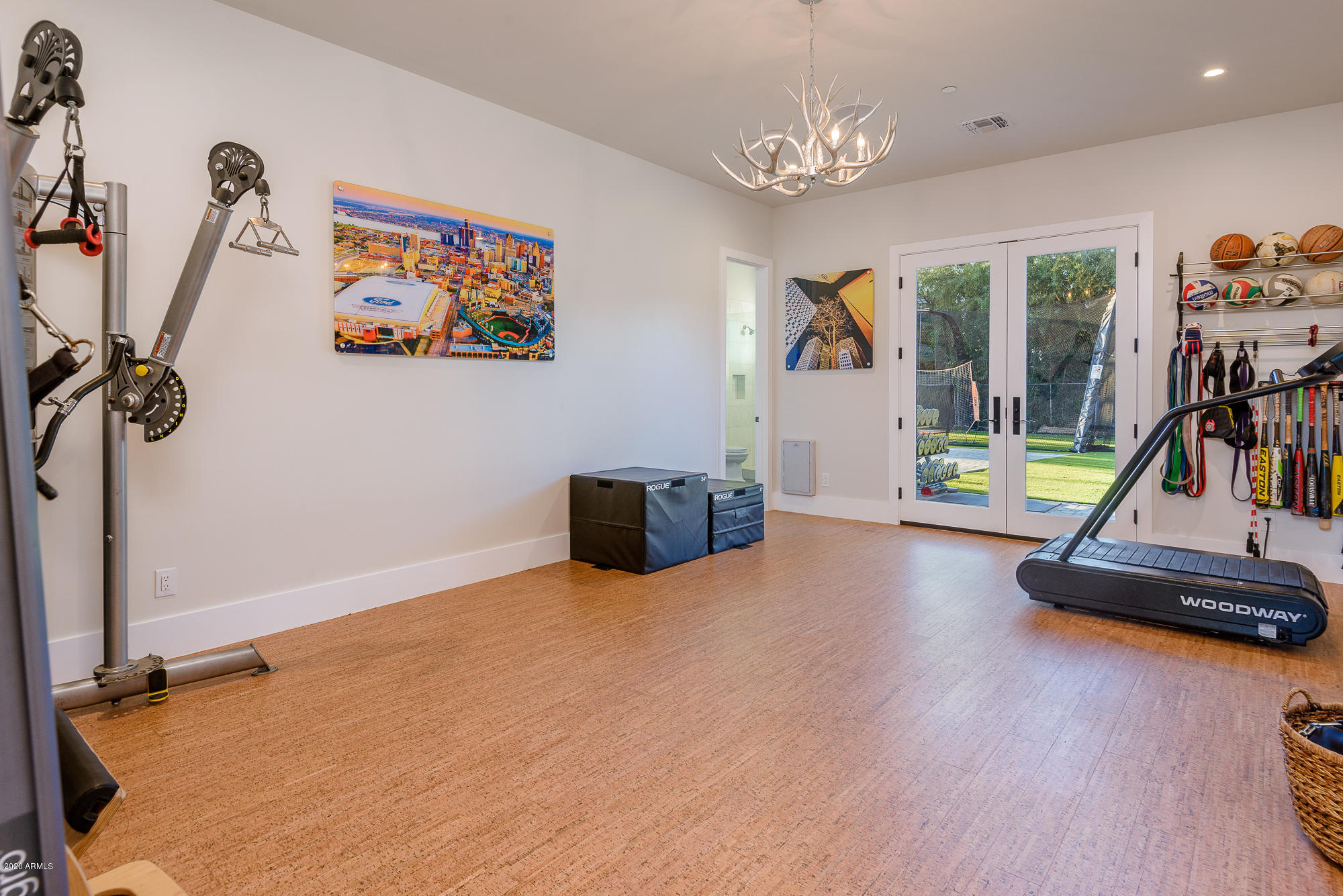 PARADISE VALLEY FARMS - Residential