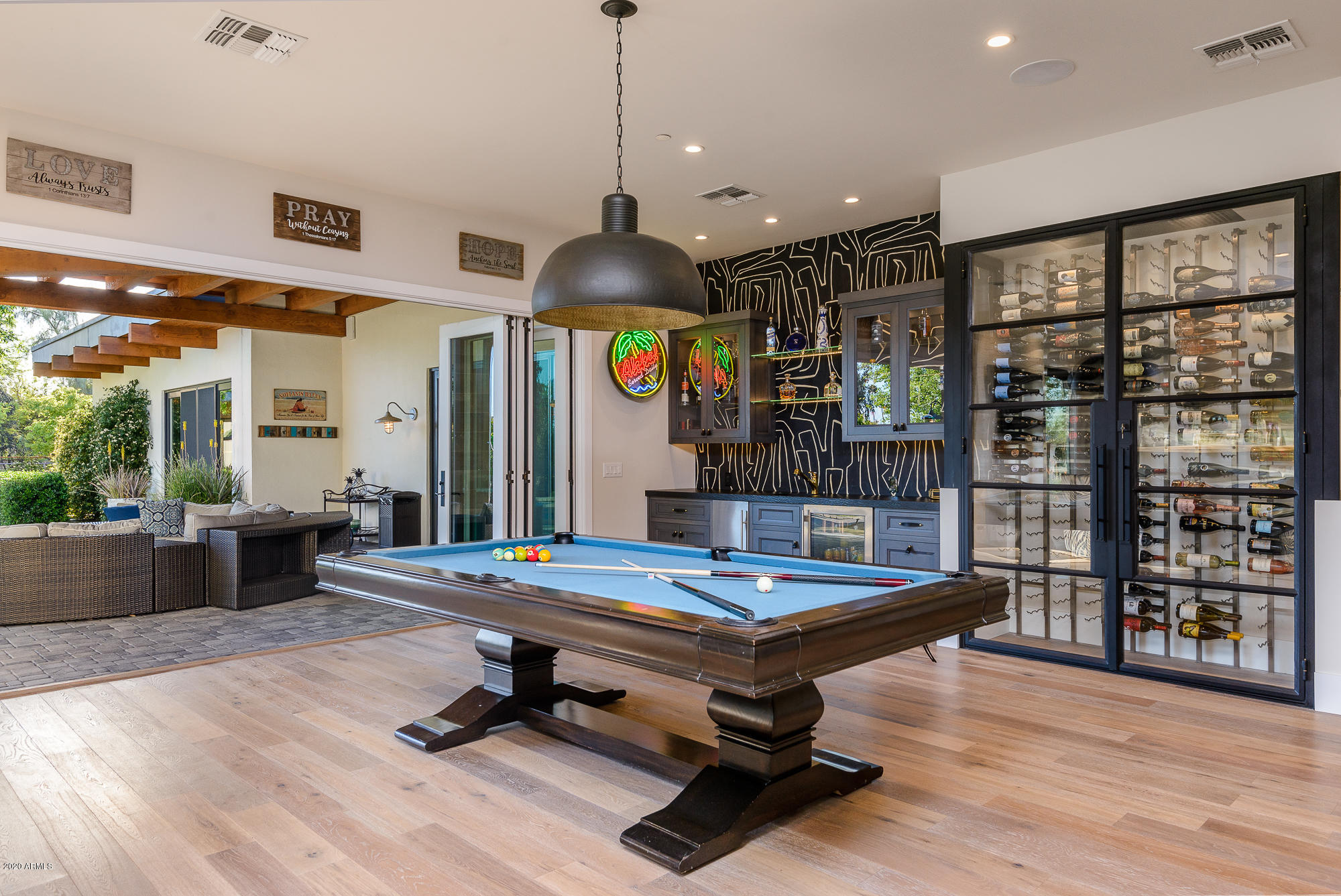 PARADISE VALLEY FARMS - Residential