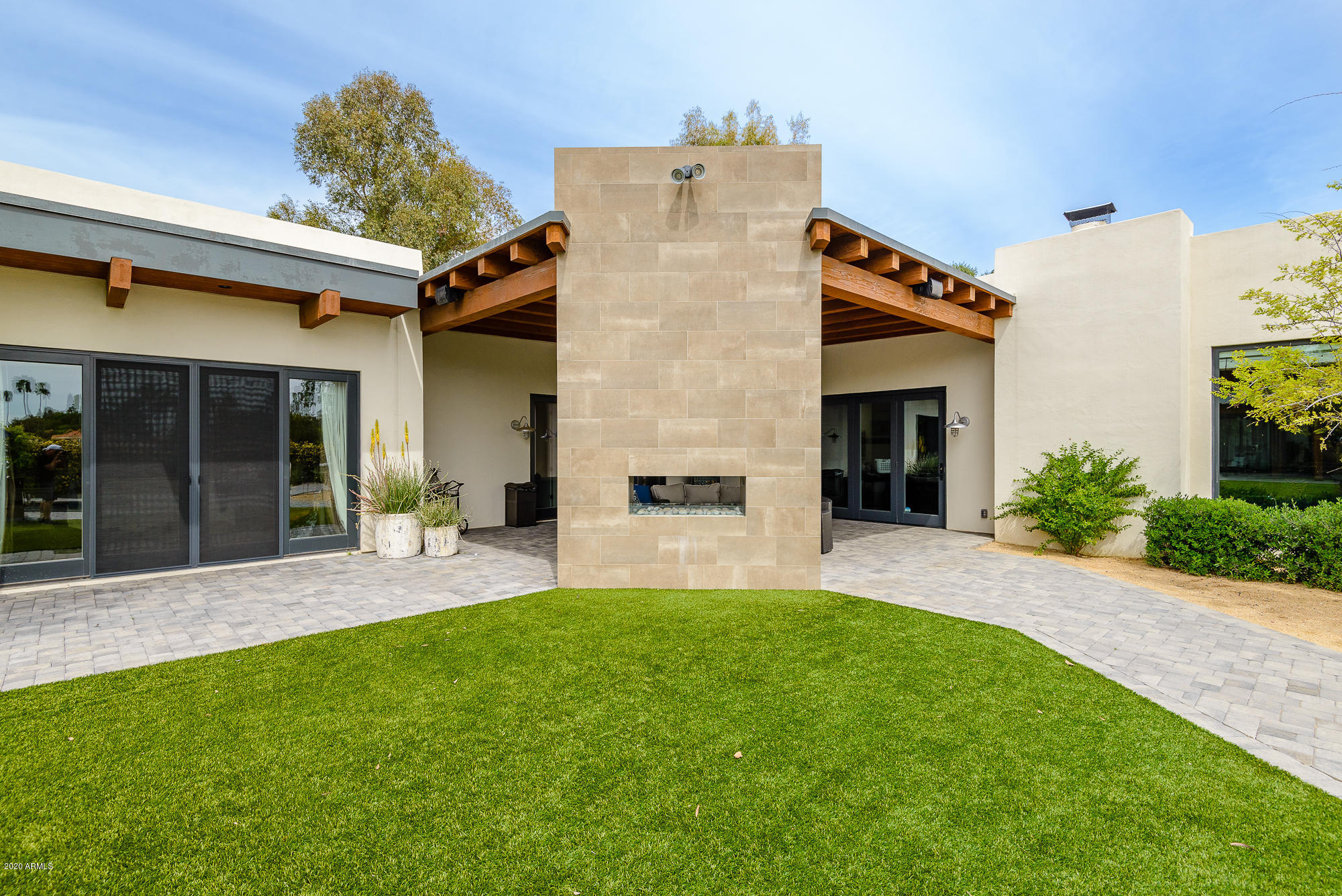 PARADISE VALLEY FARMS - Residential