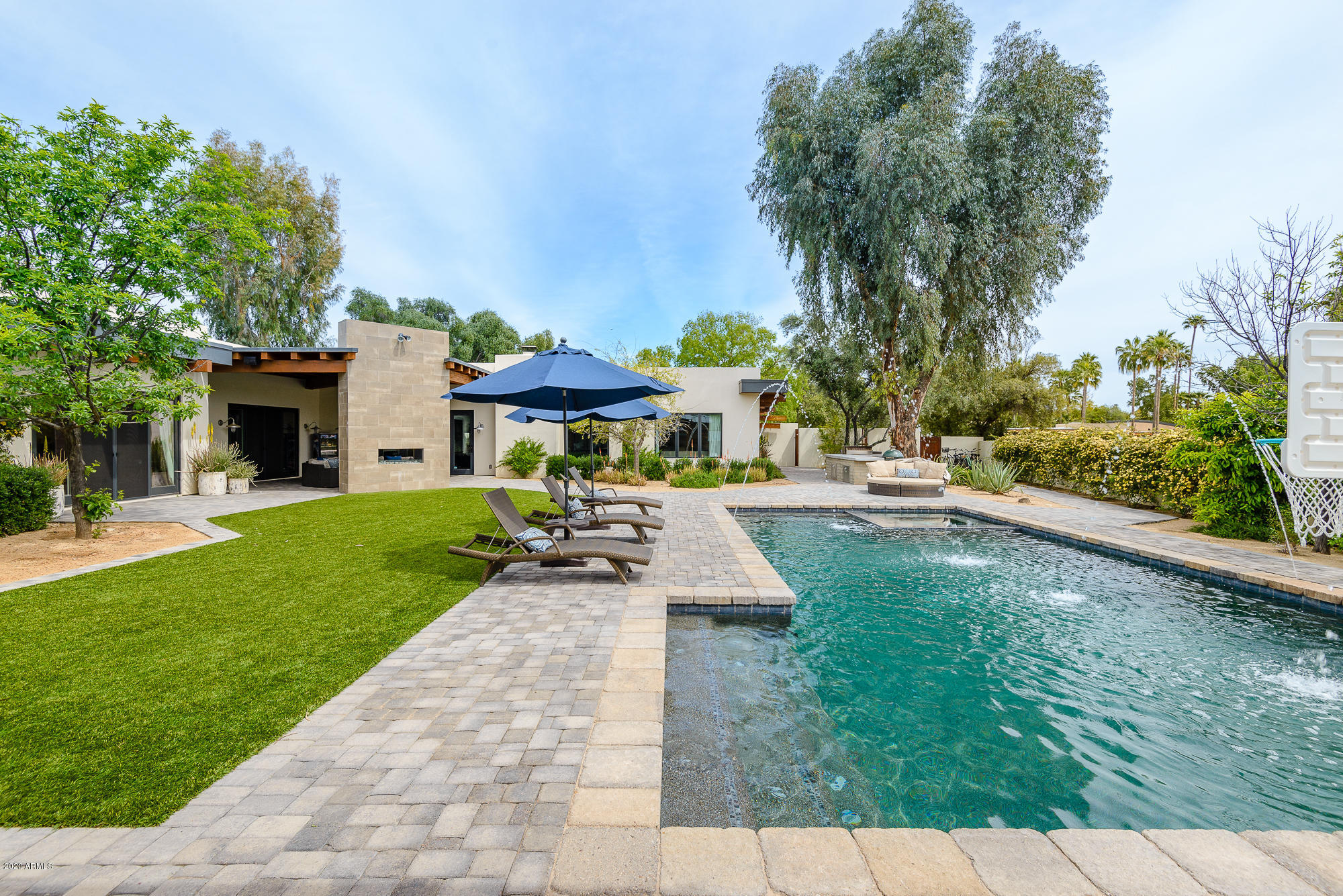 PARADISE VALLEY FARMS - Residential