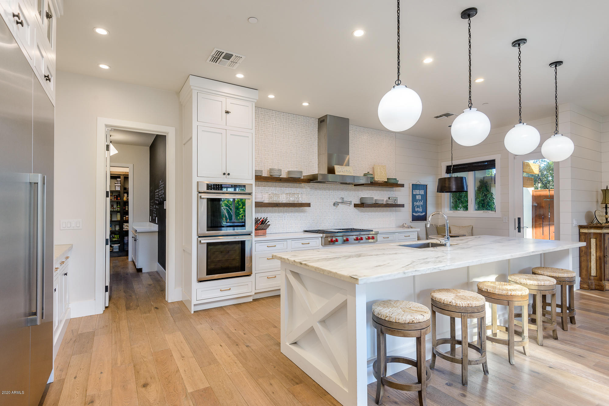 PARADISE VALLEY FARMS - Residential