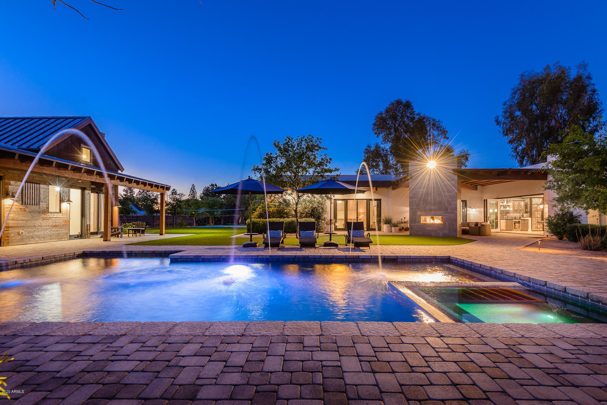 PARADISE VALLEY FARMS - Residential