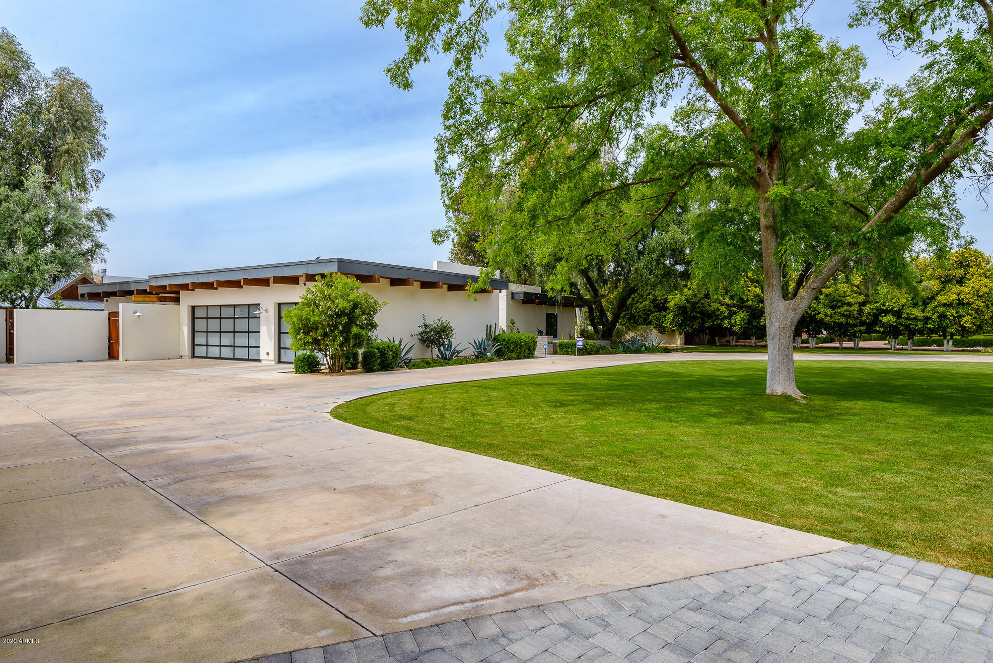 PARADISE VALLEY FARMS - Residential