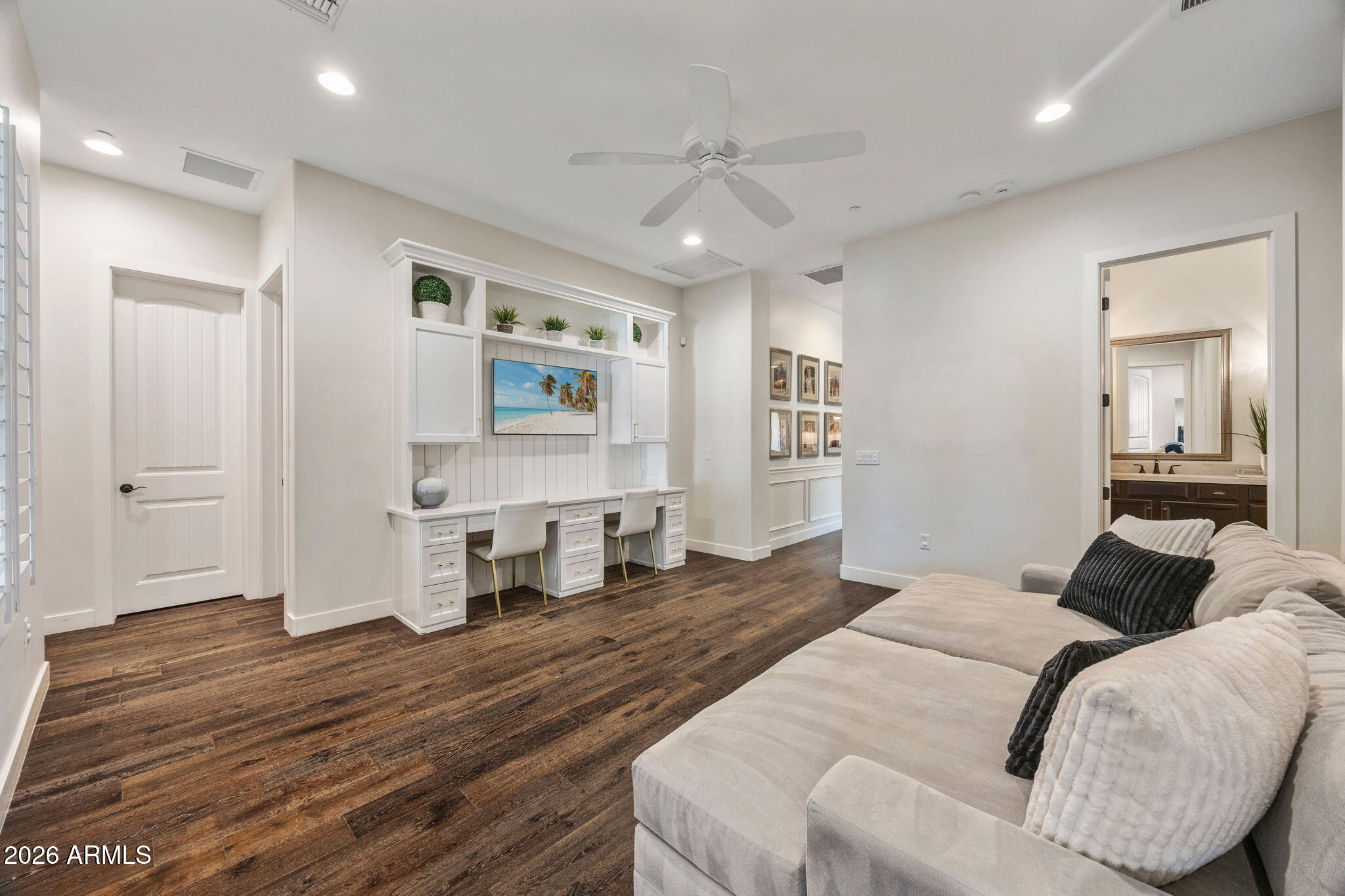 SUNDOWN RANCHOS - Residential