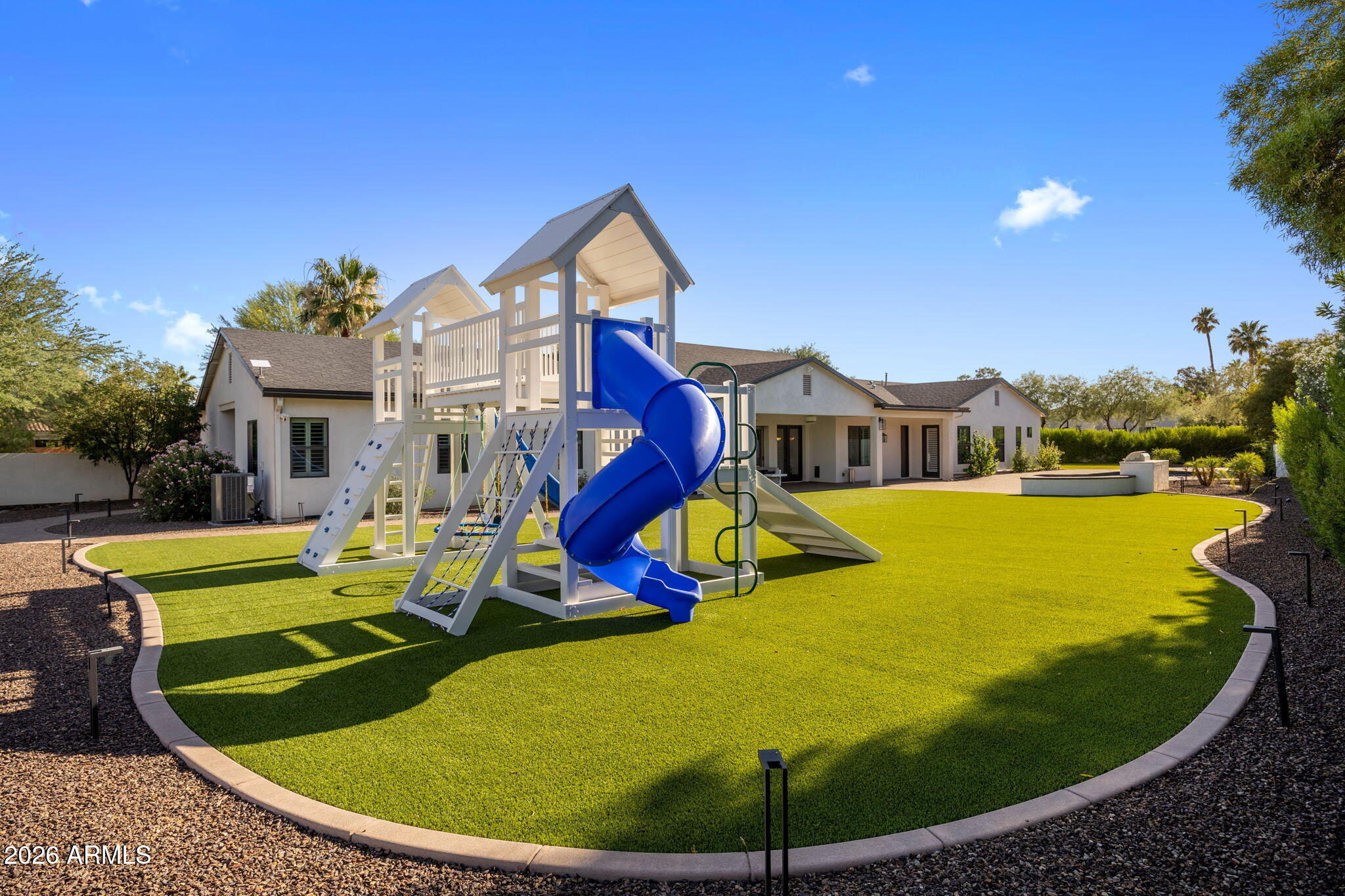 SUNDOWN RANCHOS - Residential