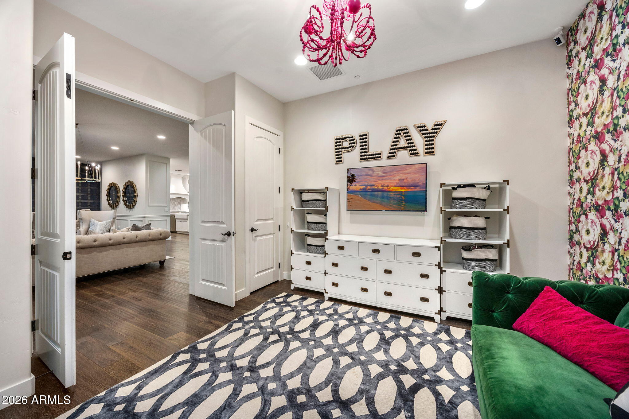 SUNDOWN RANCHOS - Residential