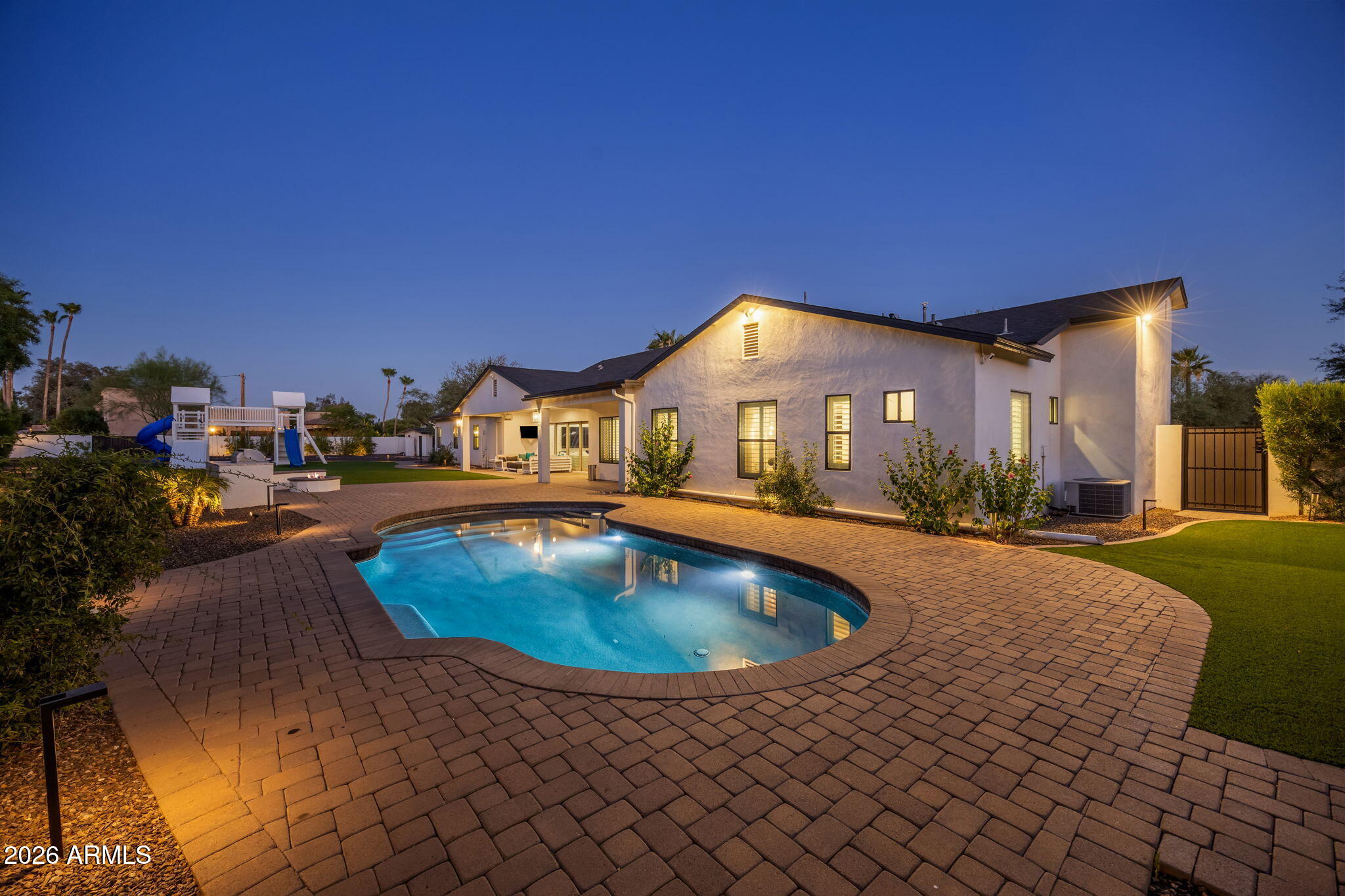 SUNDOWN RANCHOS - Residential