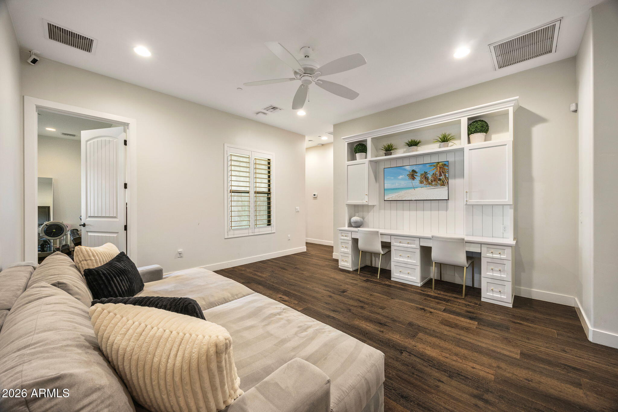 SUNDOWN RANCHOS - Residential