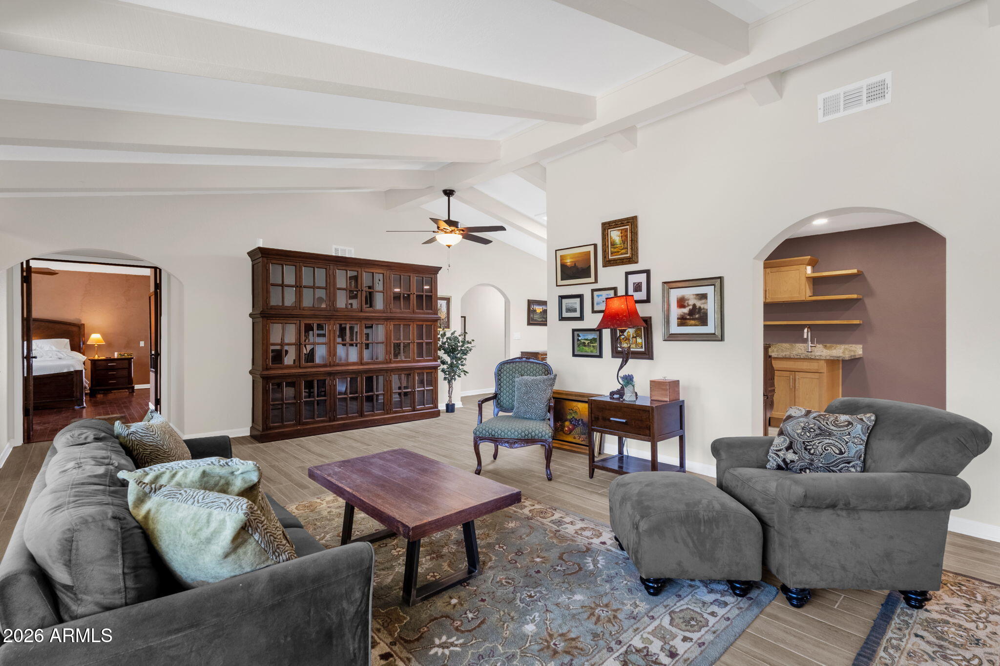 PARADISE HEIGHTS - Residential