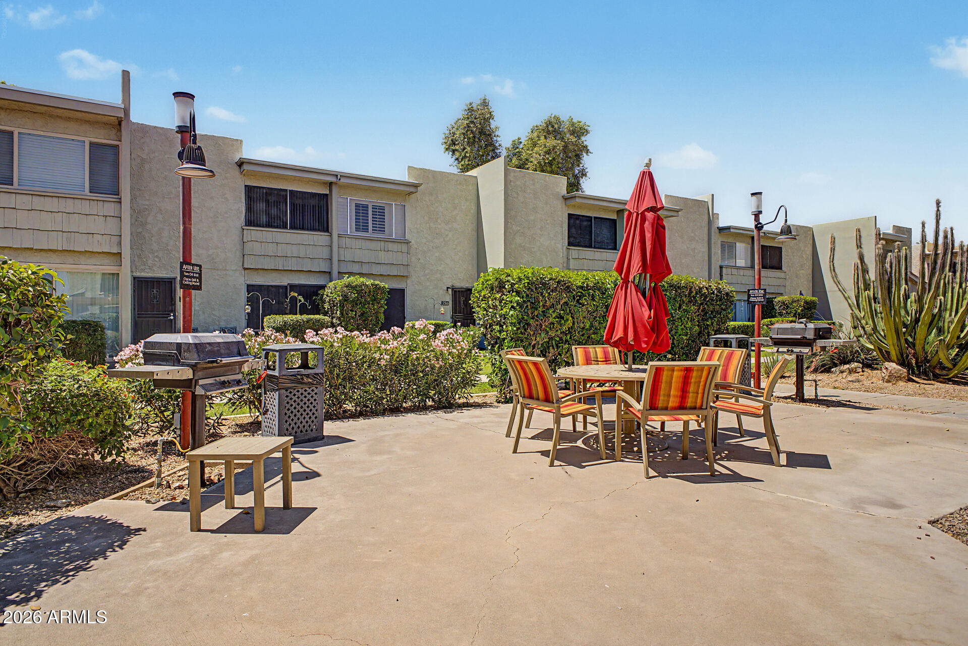Camelback House - Residential