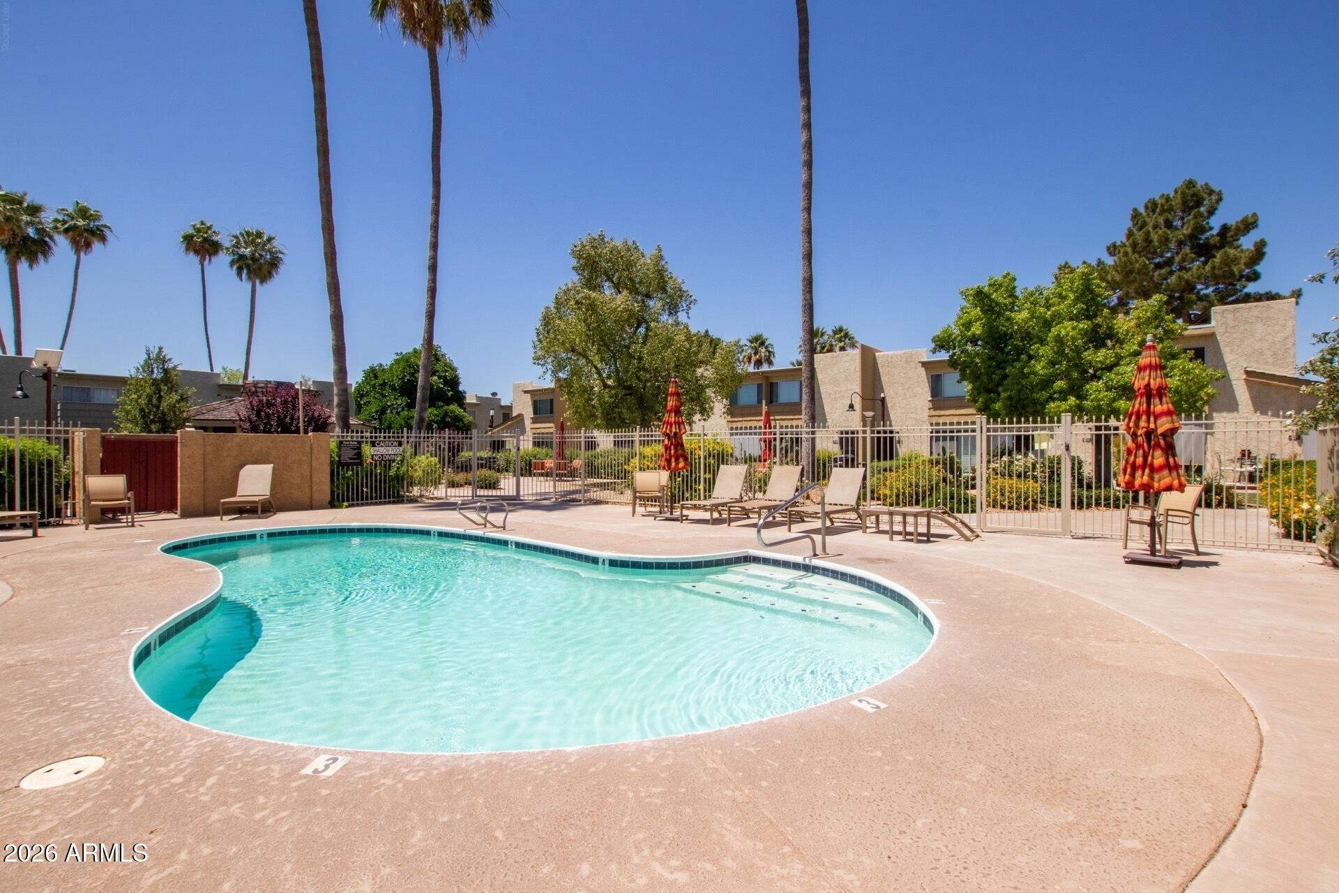 Camelback House - Residential