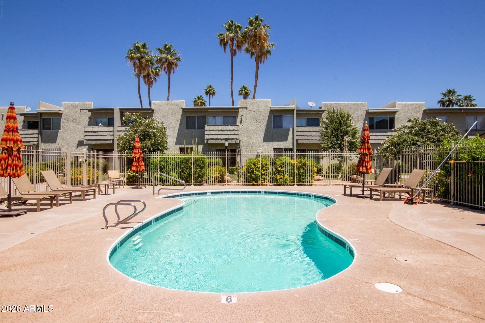 Camelback House - Residential