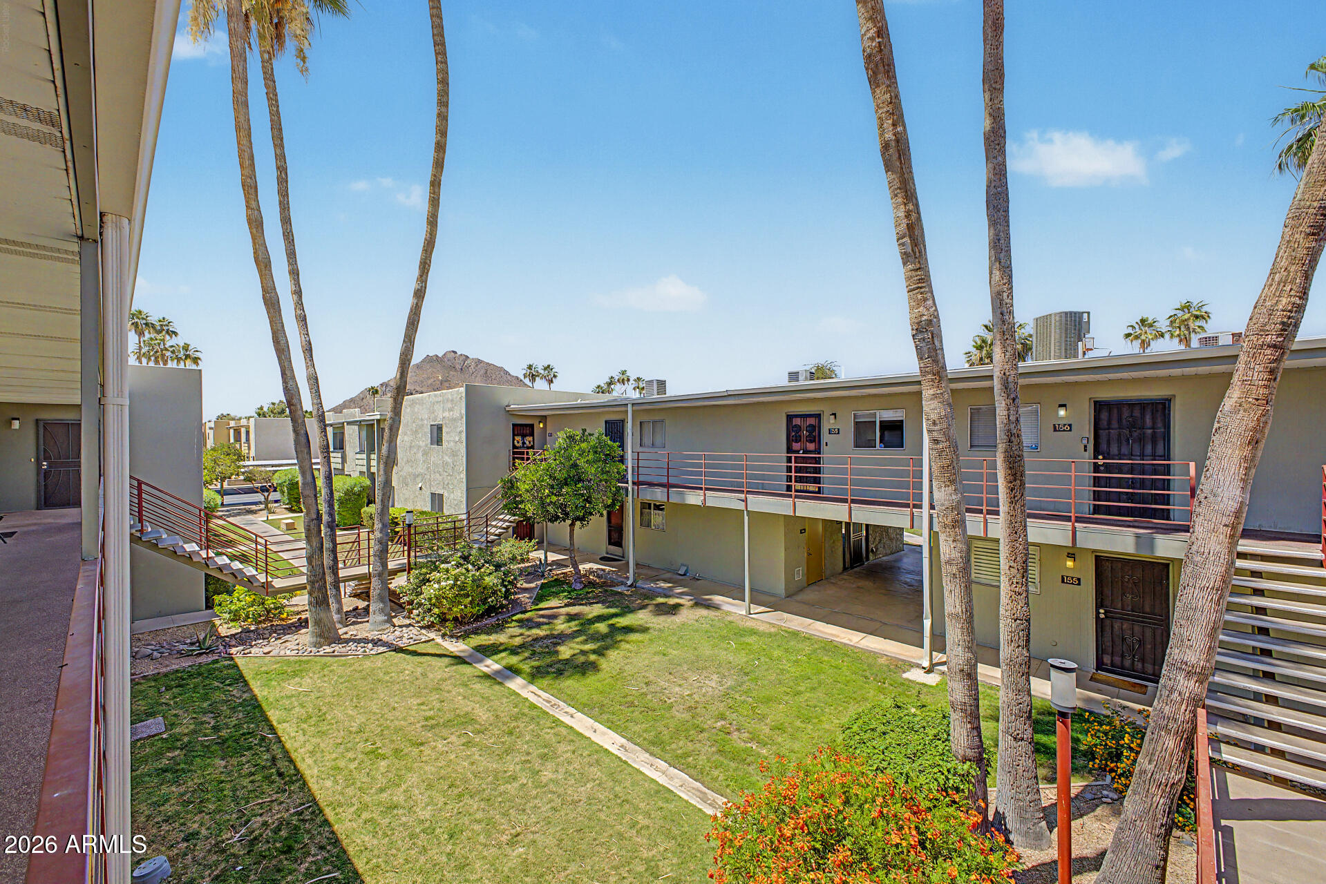 Camelback House - Residential
