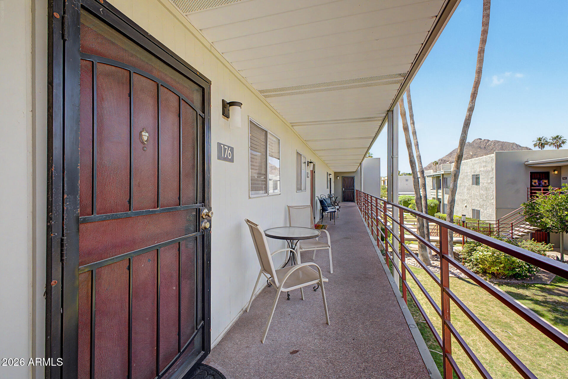 Camelback House - Residential