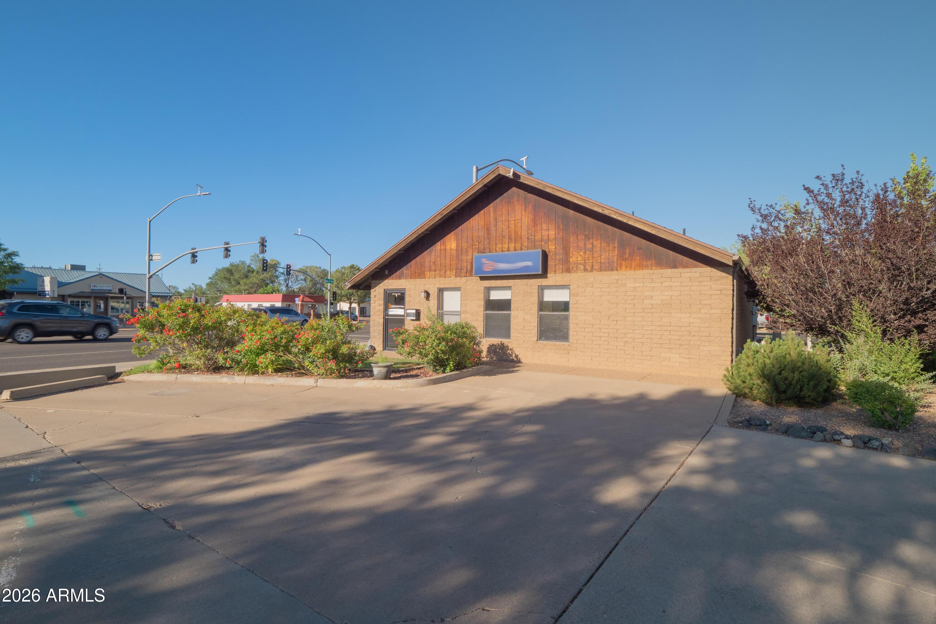 SHOW LOW TOWNSITE - Commercial Sale