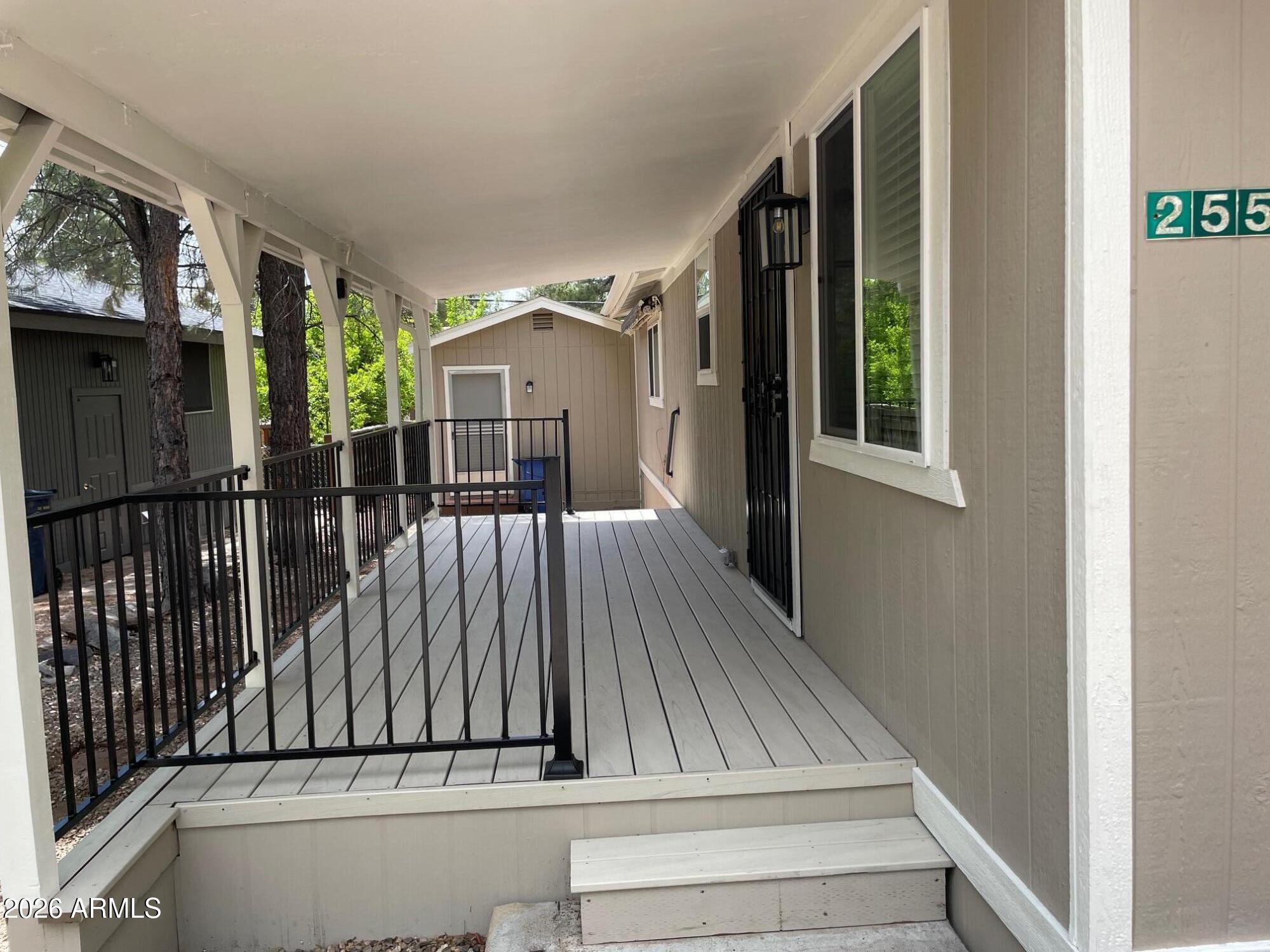 PINEWOOD 7 - Residential