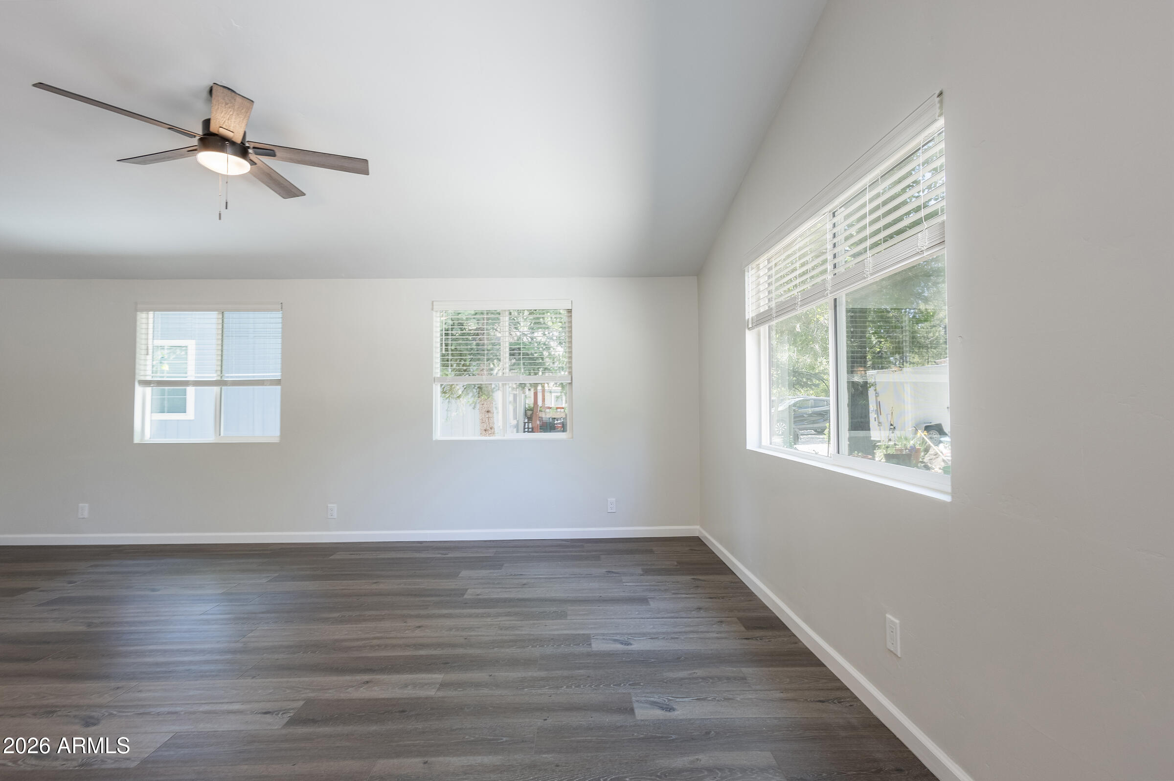 PINEWOOD 7 - Residential