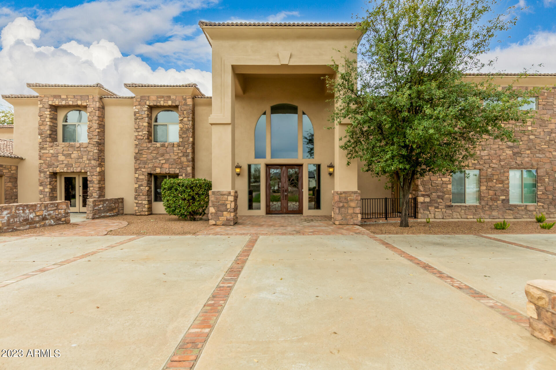 SUNDOWN RANCHOS 2 - Residential