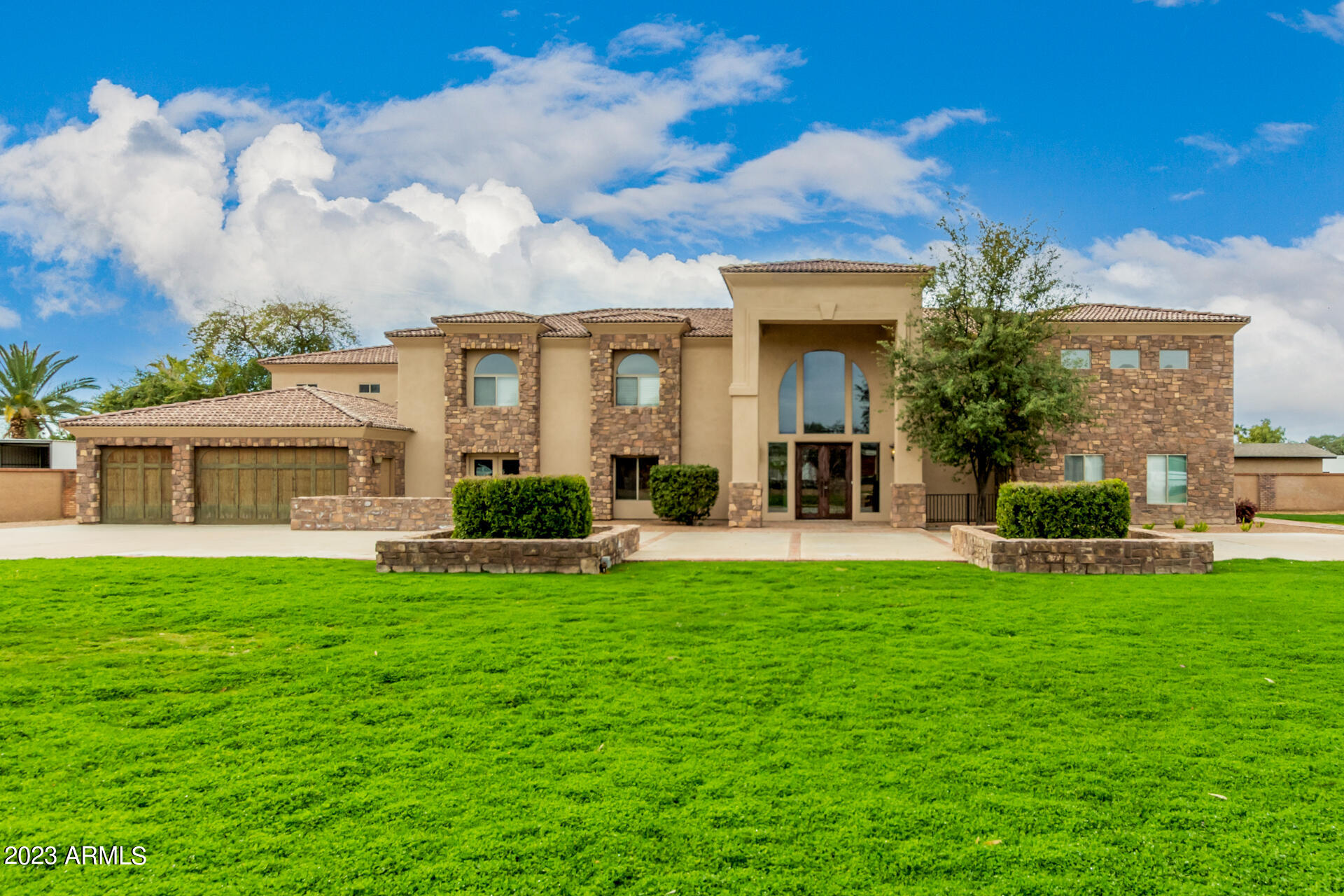 SUNDOWN RANCHOS 2 - Residential