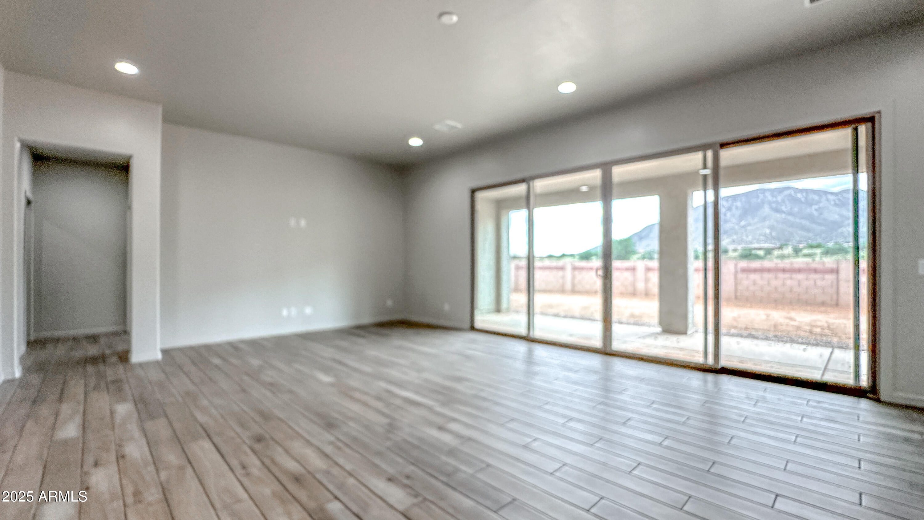 WILD HORSE 2 - Residential