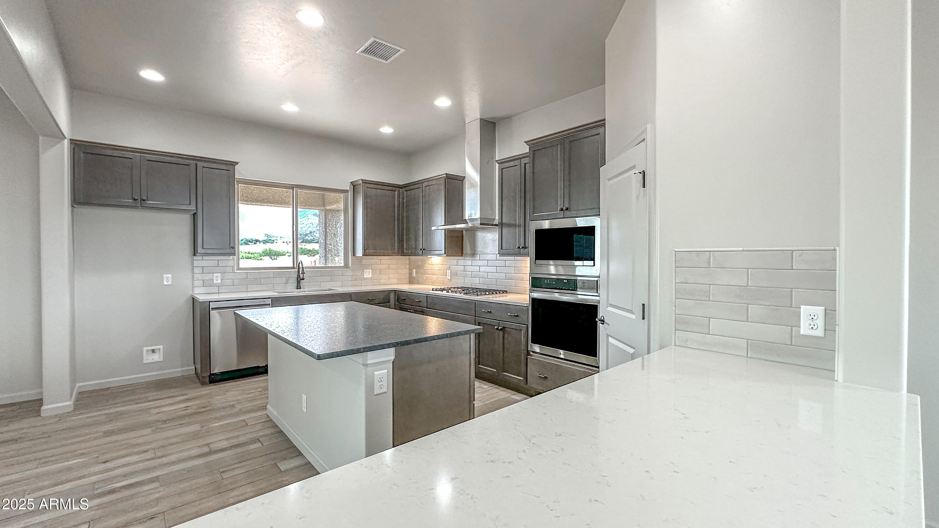 WILD HORSE 2 - Residential