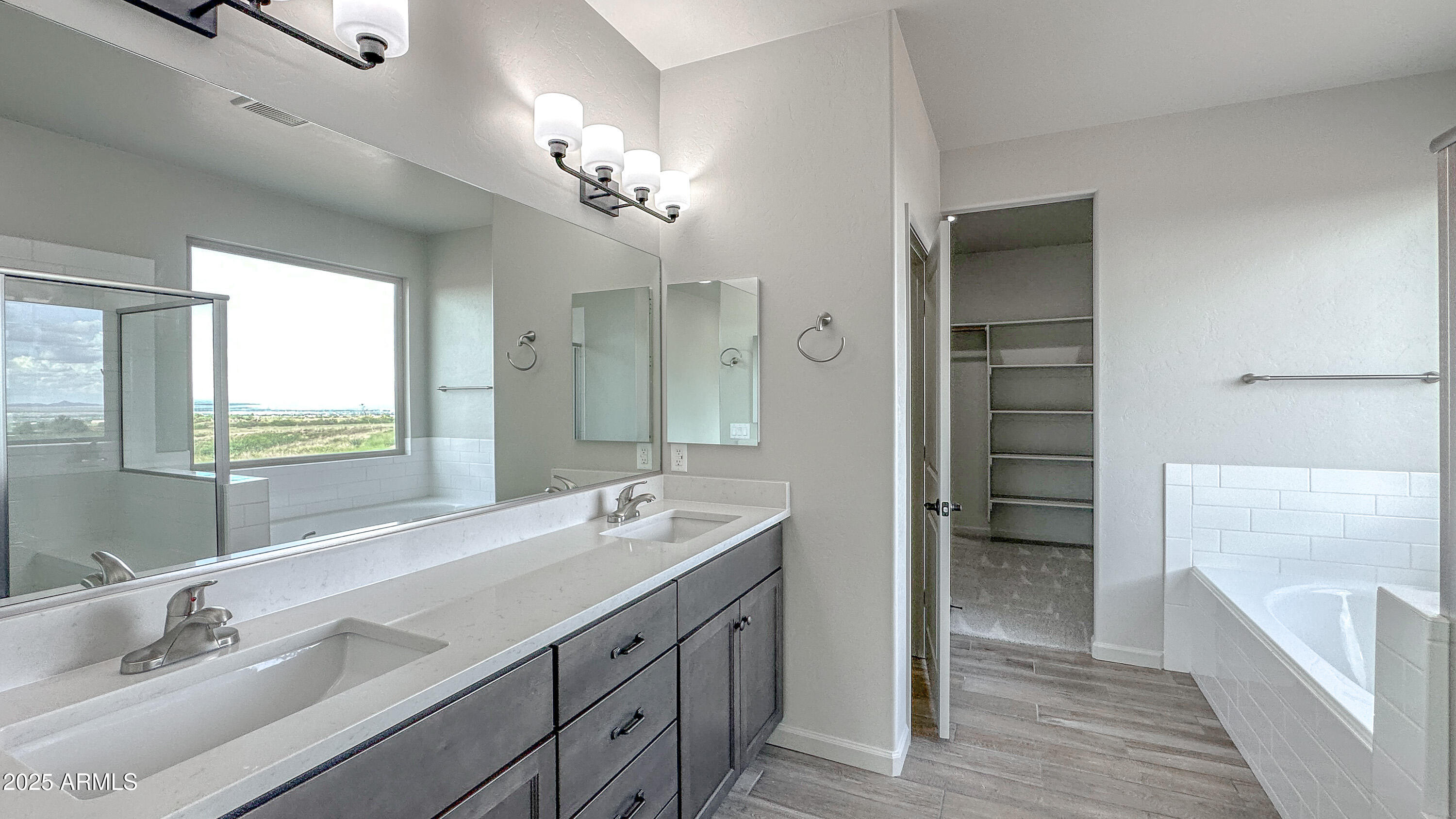 WILD HORSE 2 - Residential