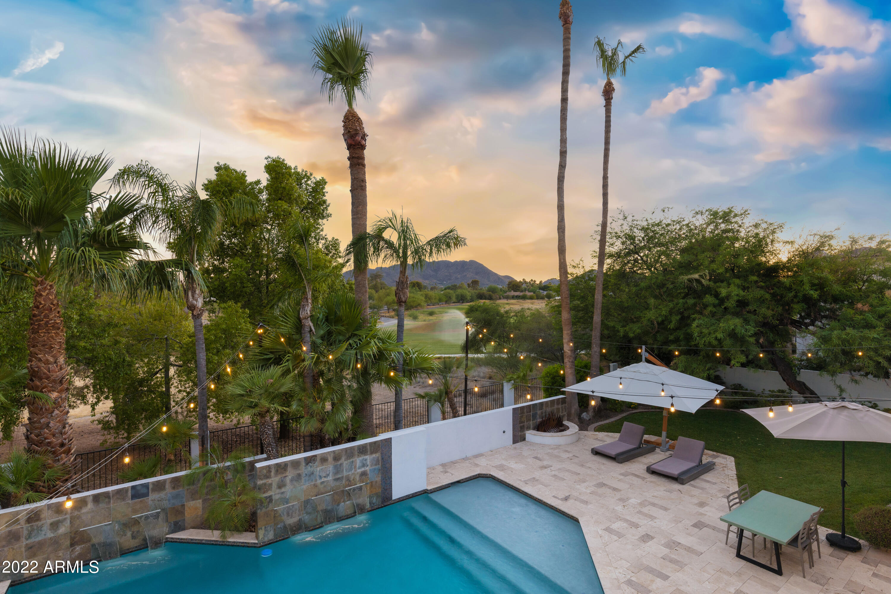 CAMELBACK COUNTRY ESTATES UNIT 2 - Residential