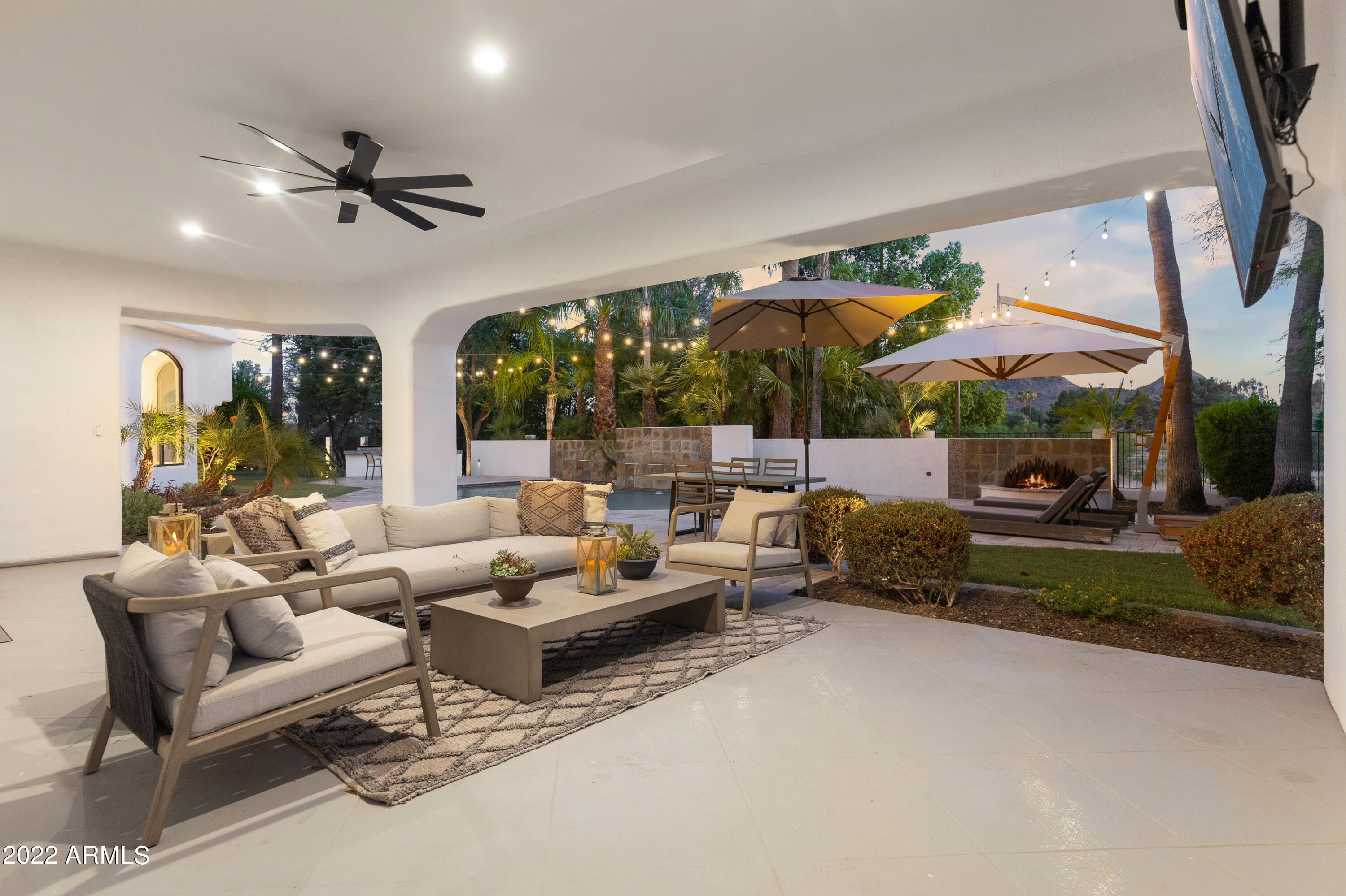CAMELBACK COUNTRY ESTATES UNIT 2 - Residential