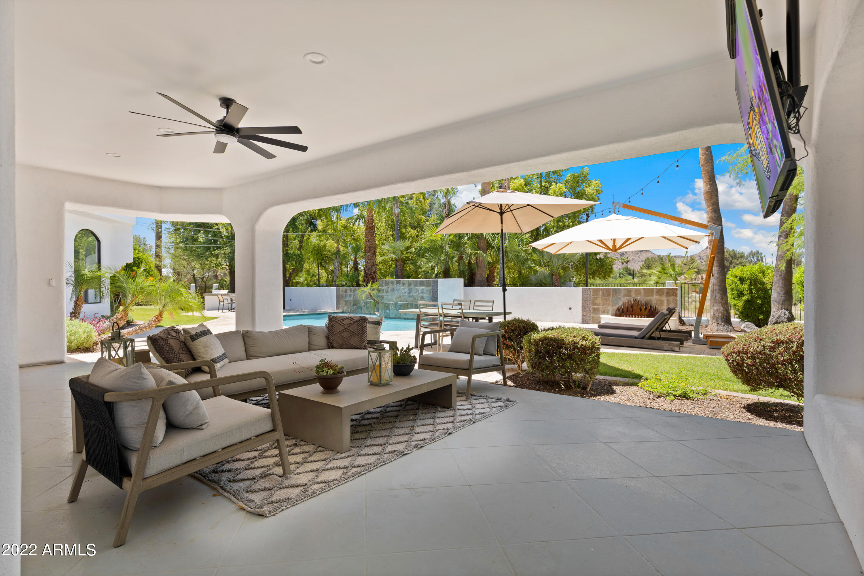 CAMELBACK COUNTRY ESTATES UNIT 2 - Residential