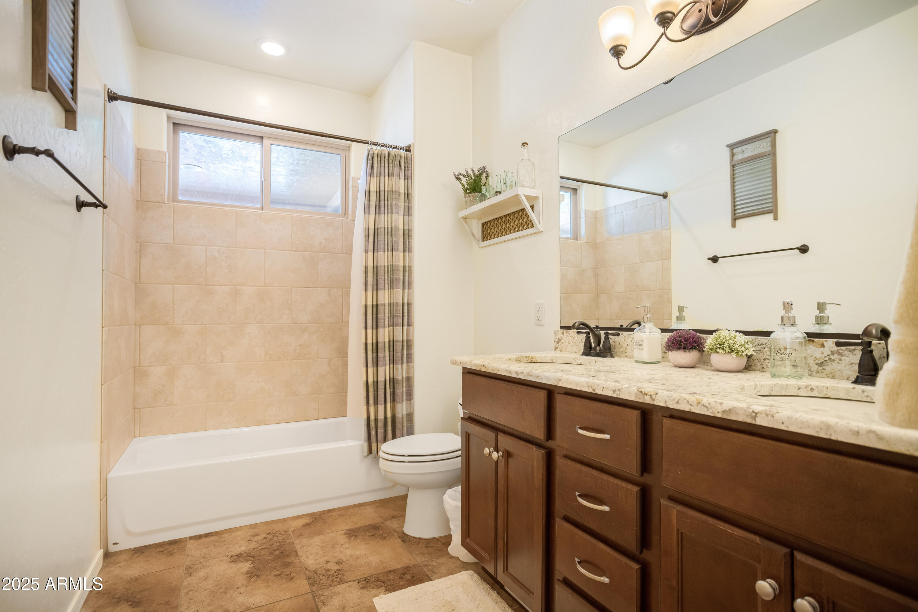 WILD HORSE 2 - Residential