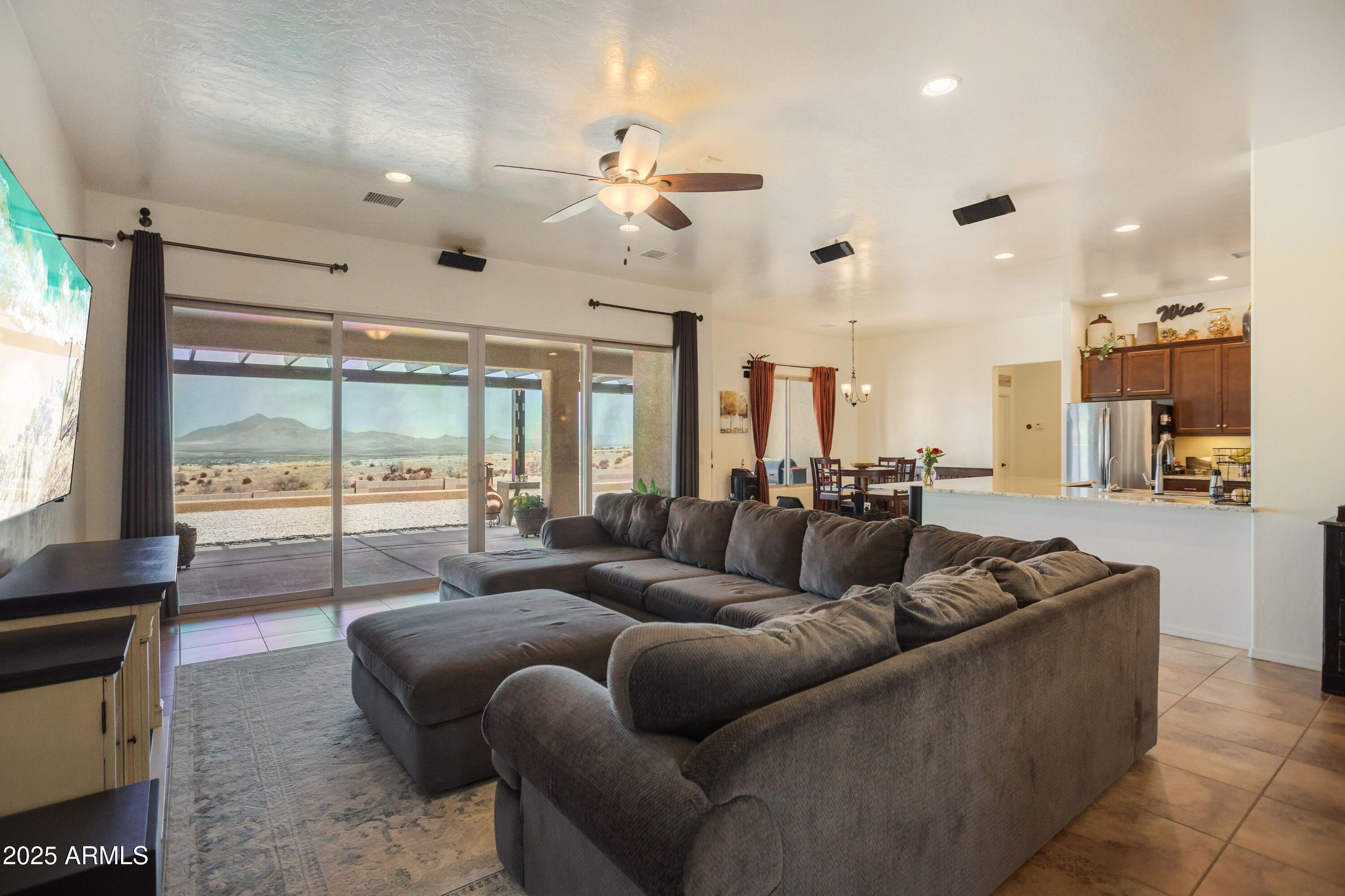 WILD HORSE 2 - Residential