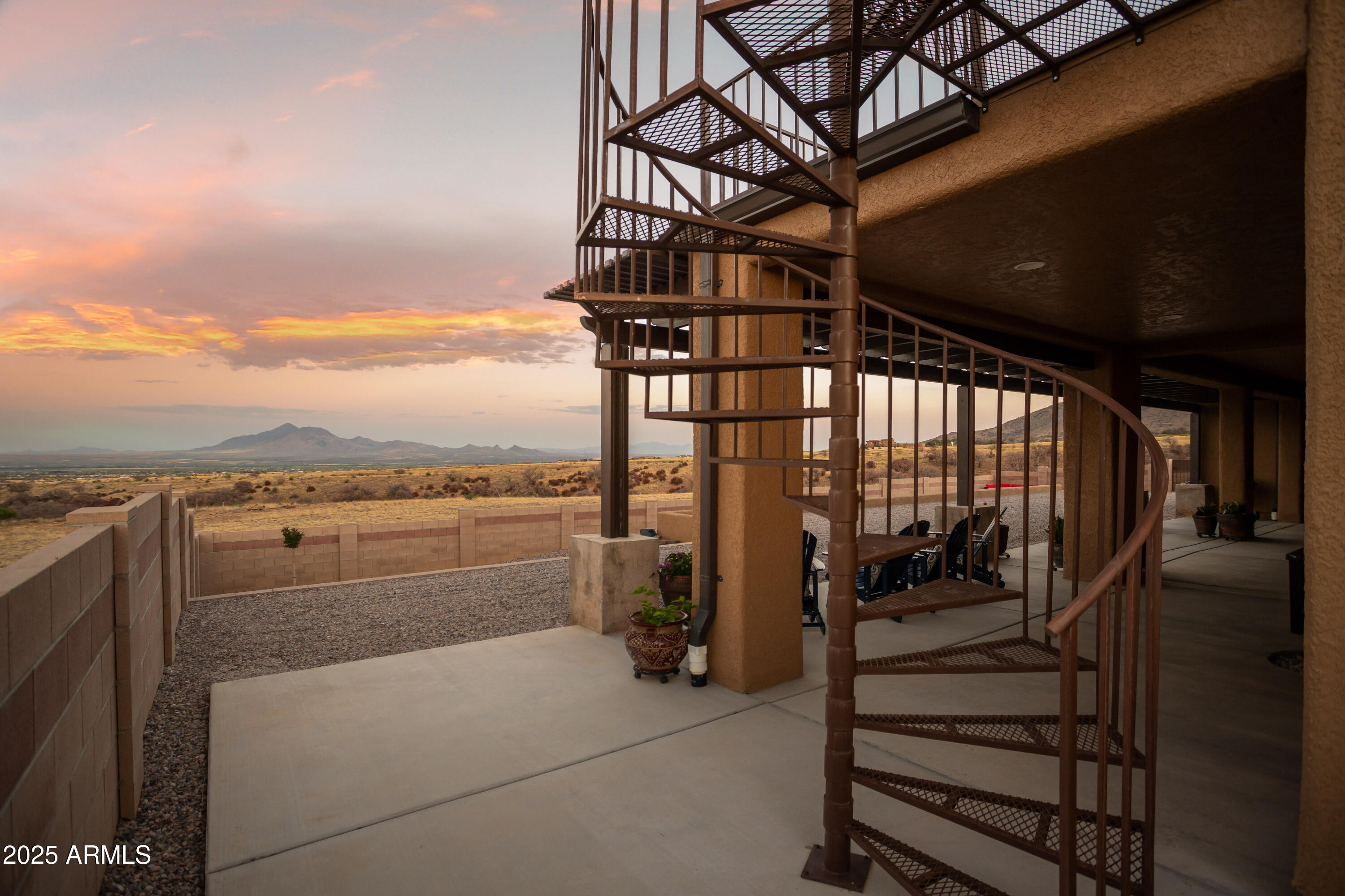 WILD HORSE 2 - Residential