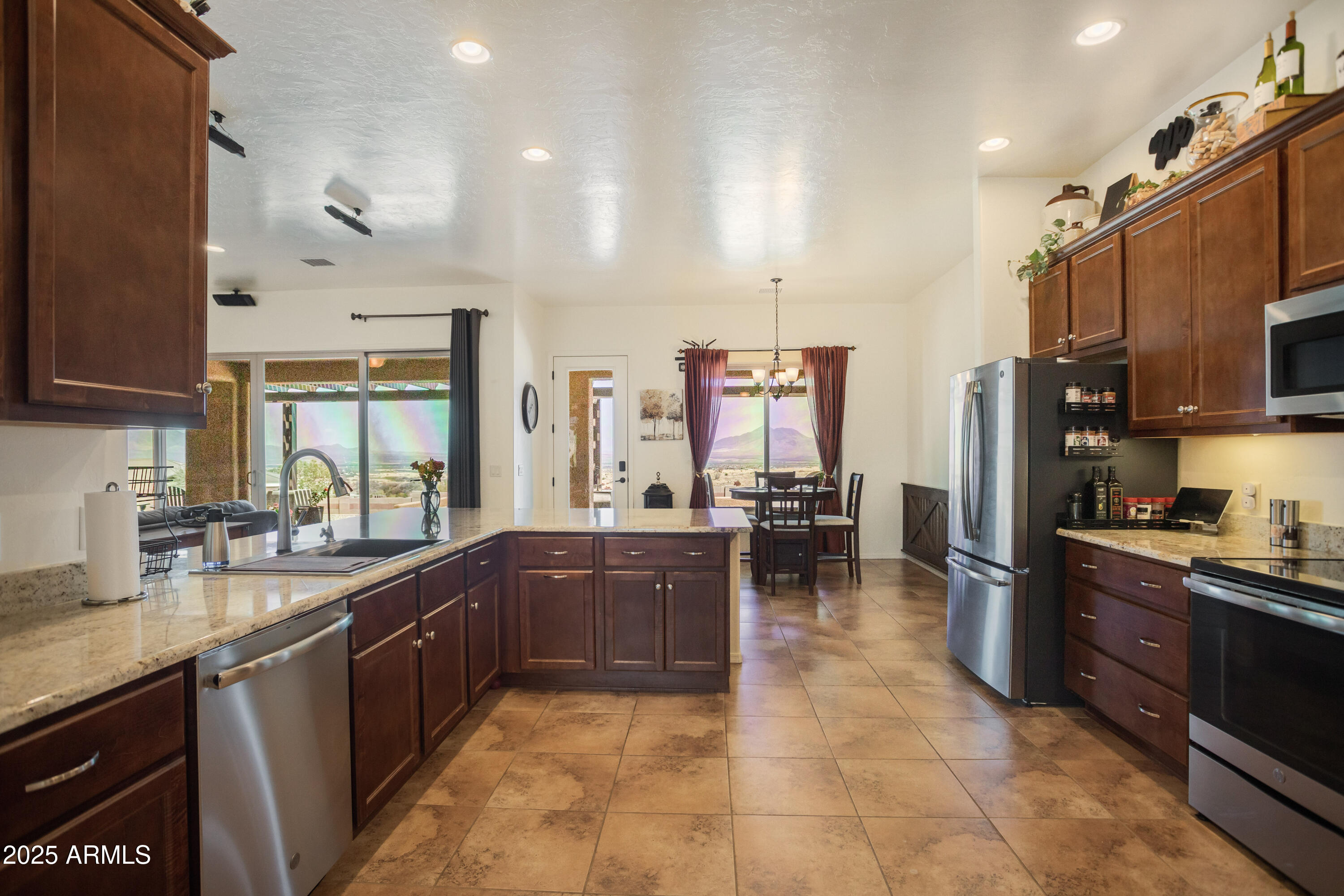 WILD HORSE 2 - Residential