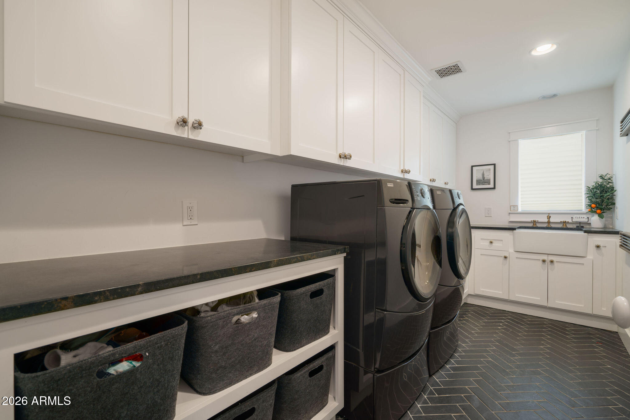 ARGYLE CIRCLE - Residential