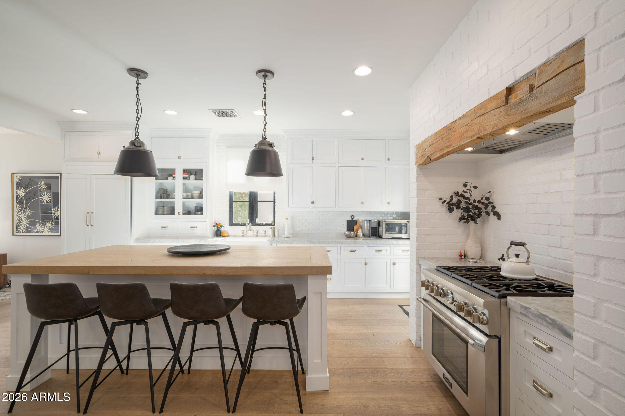 ARGYLE CIRCLE - Residential