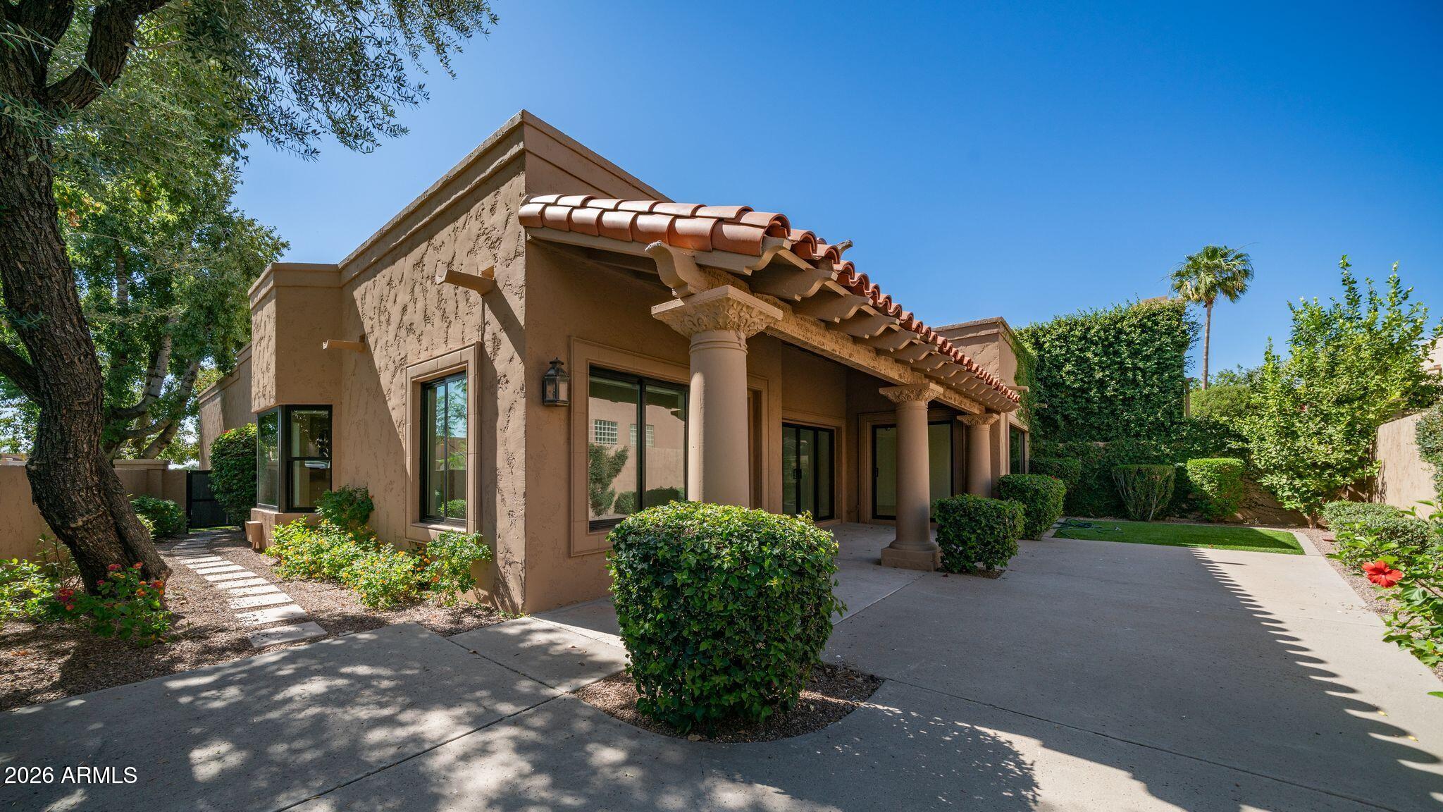 LA VIDA - Residential