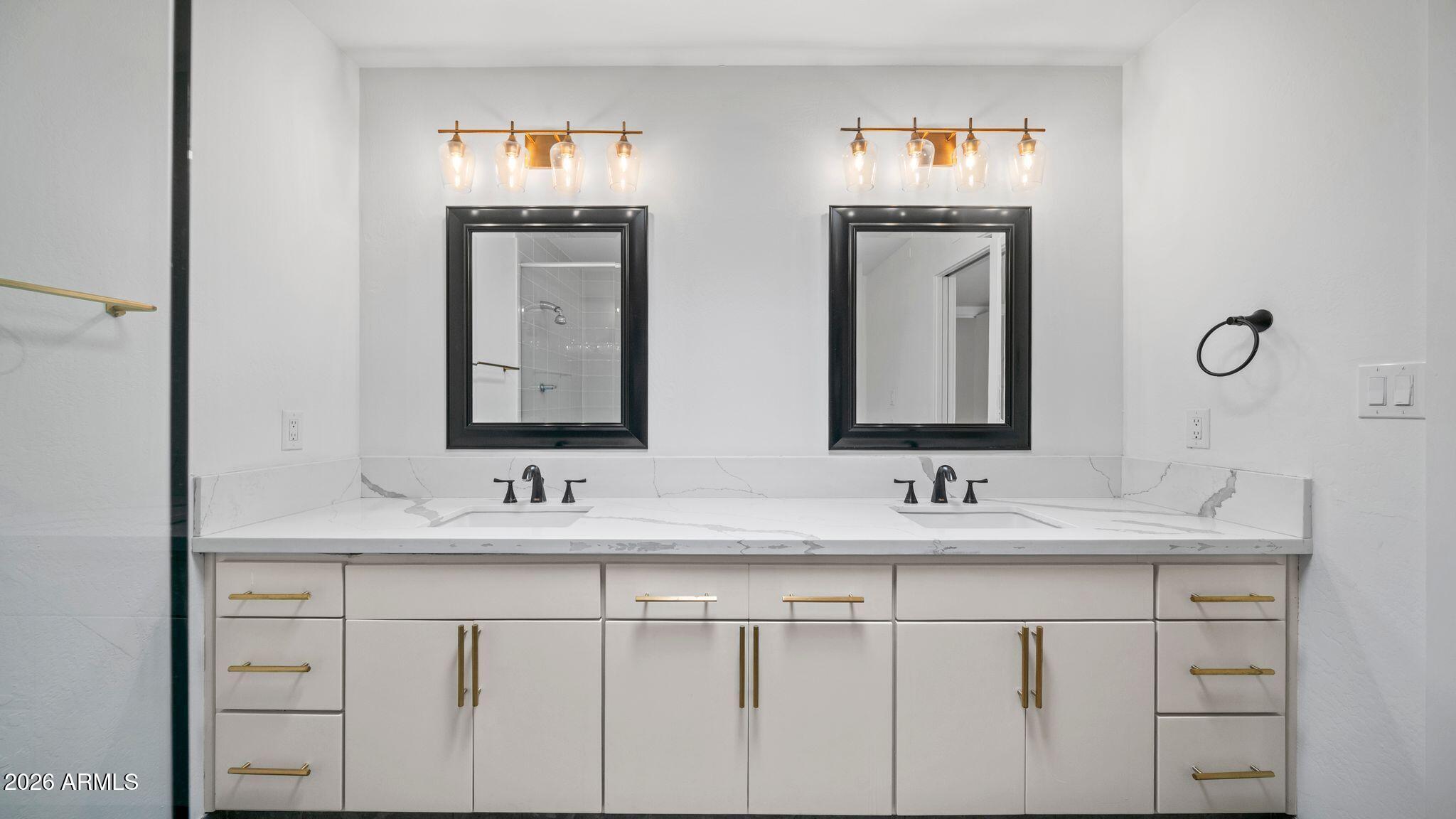 LA VIDA - Residential