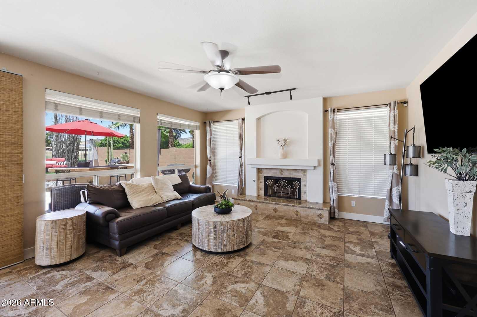 CAMELOT VIEWS - Residential