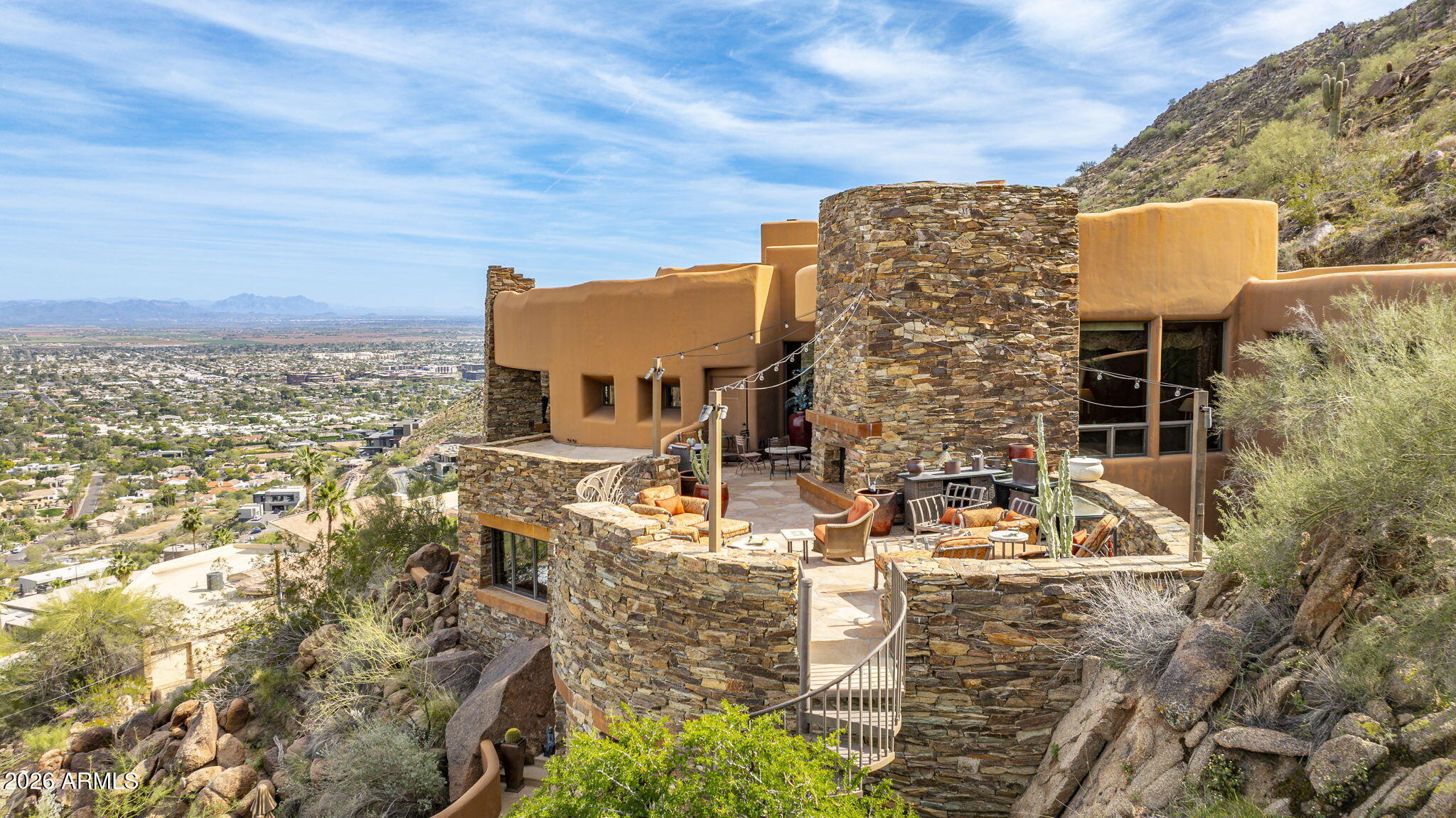 Camelback Mountain Views - Residential
